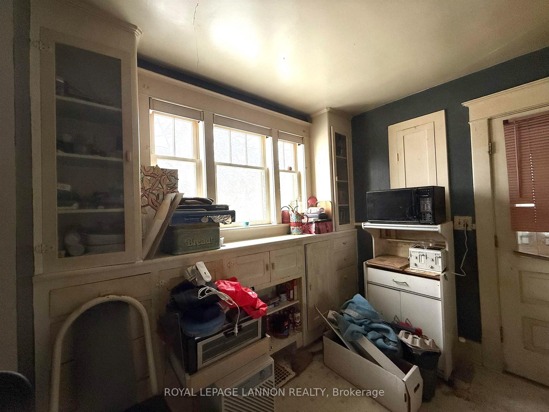 Photo 12 of 327 Robertson Street, Thunder Bay, East End — HOMEH