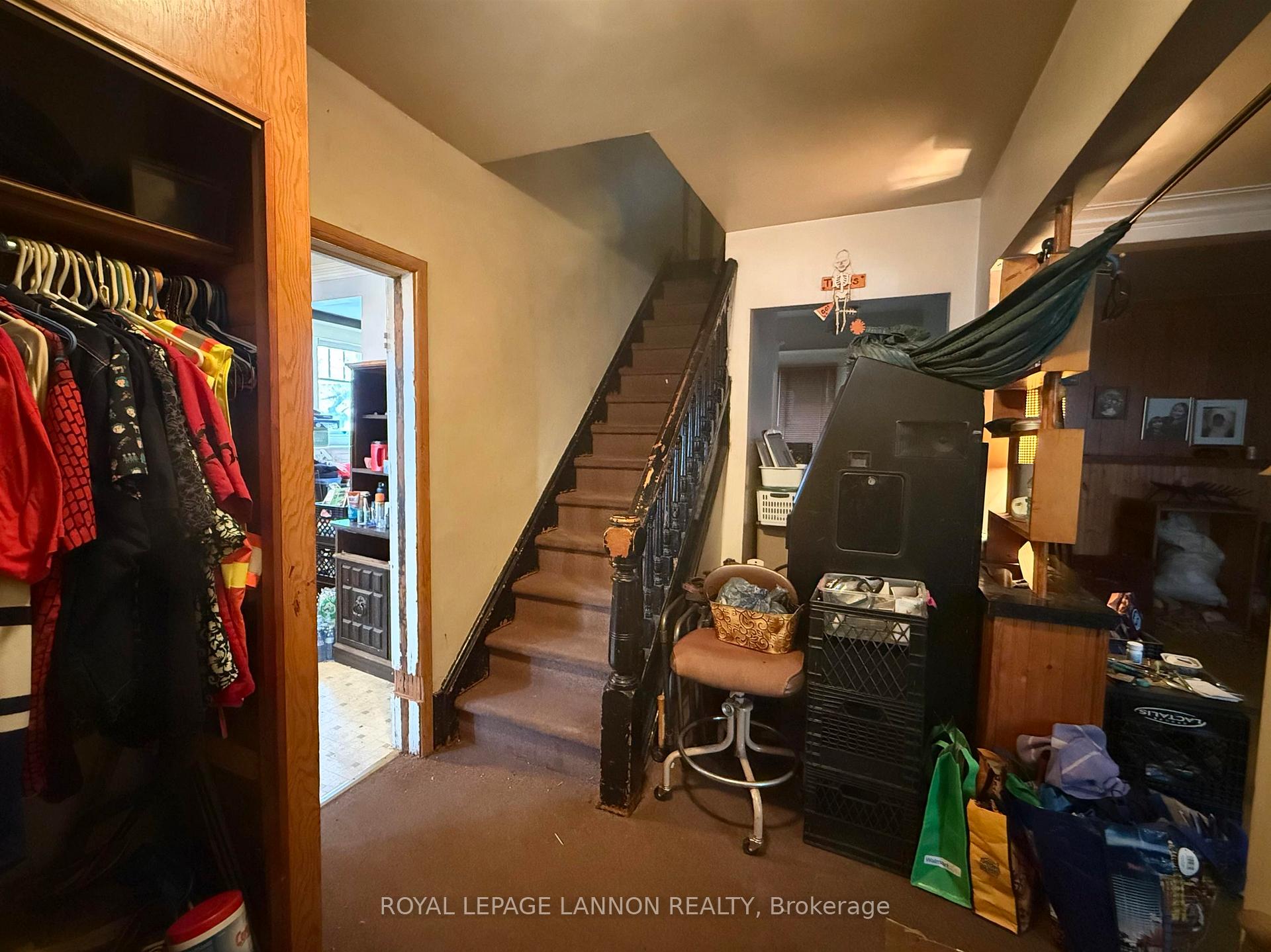 Photo 15 of 327 Robertson Street, Thunder Bay, East End — HOMEH