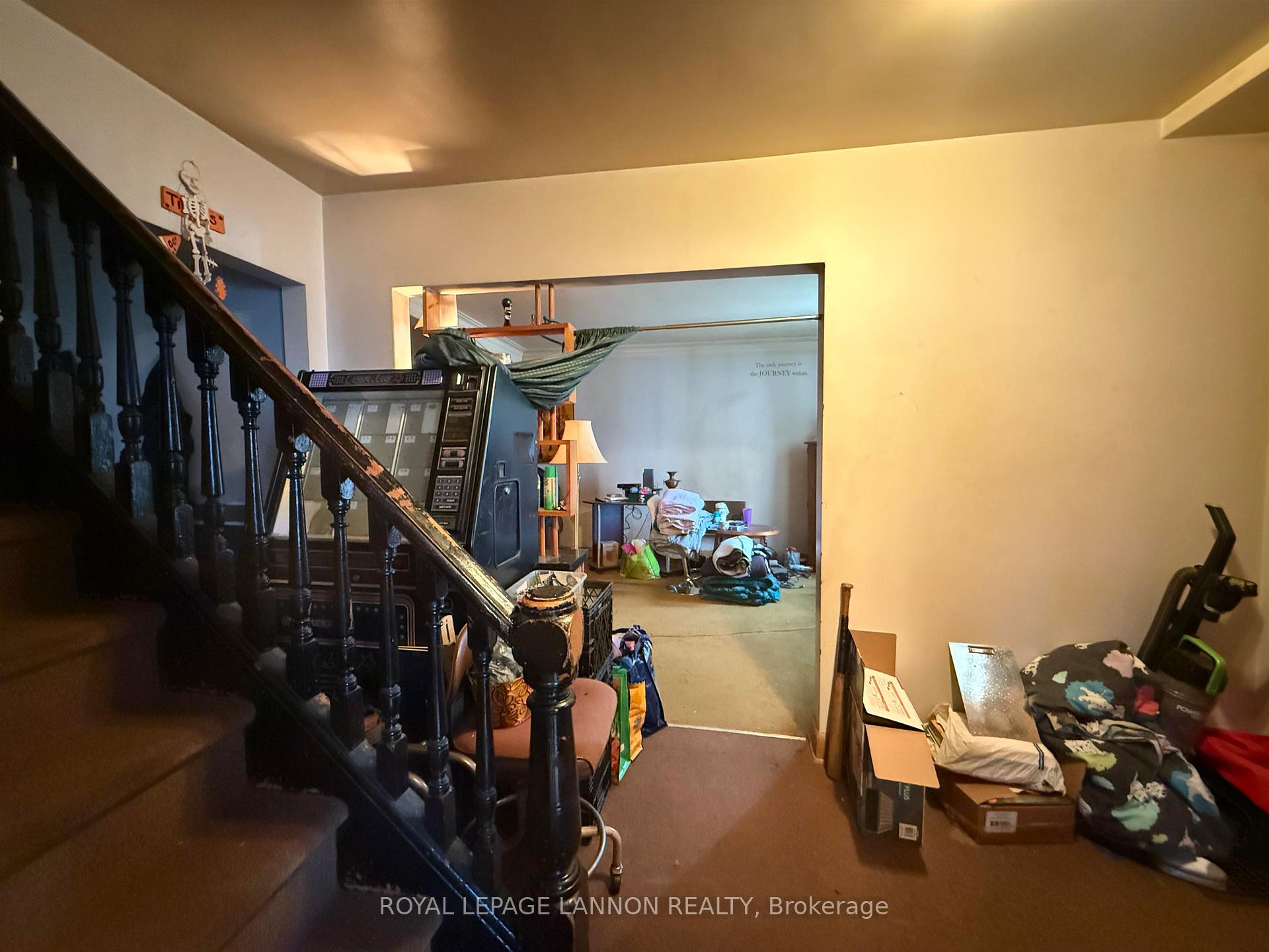 Photo 16 of 327 Robertson Street, Thunder Bay, East End — HOMEH
