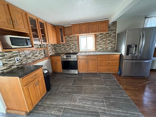 Photo 9 of 59 Ontario Street, Thunder Bay, Court / Cumberland — HOMEH