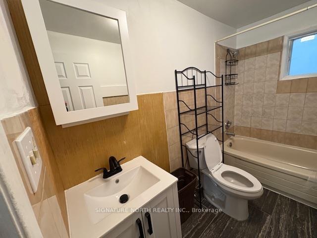 Photo 13 of 59 Ontario Street, Thunder Bay, Court / Cumberland — HOMEH