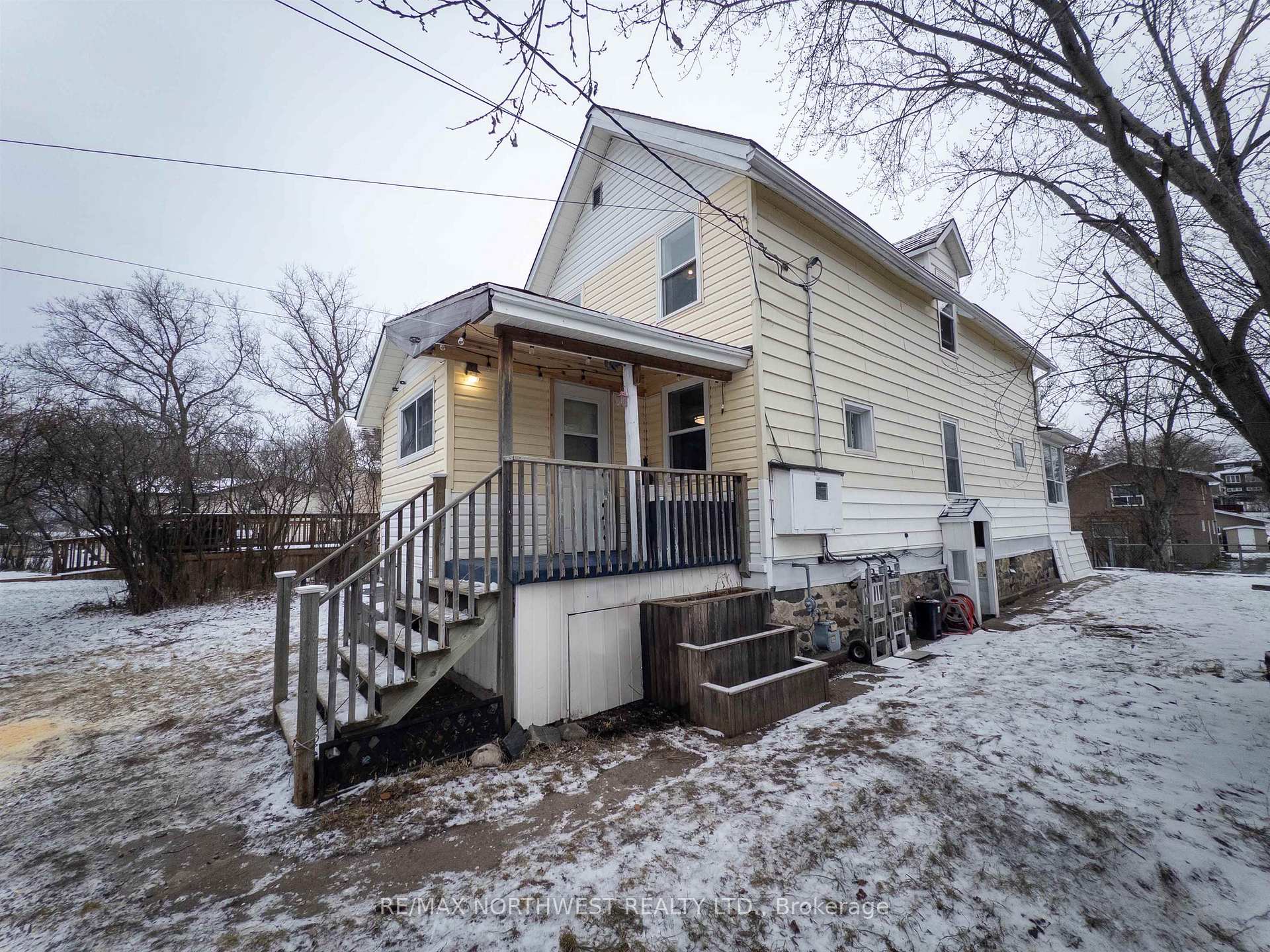 Photo 6 of 522 Third Avenue South, Kenora, Lakeside — HOMEH