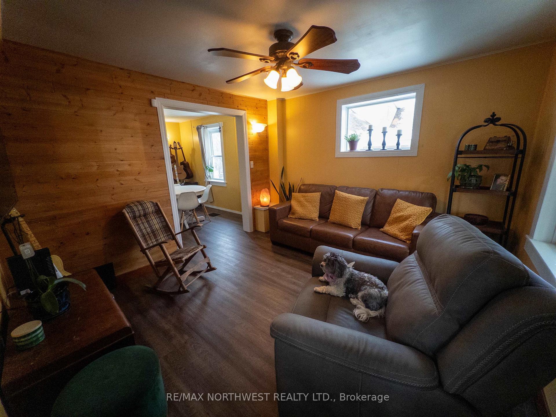 Photo 11 of 522 Third Avenue South, Kenora, Lakeside — HOMEH