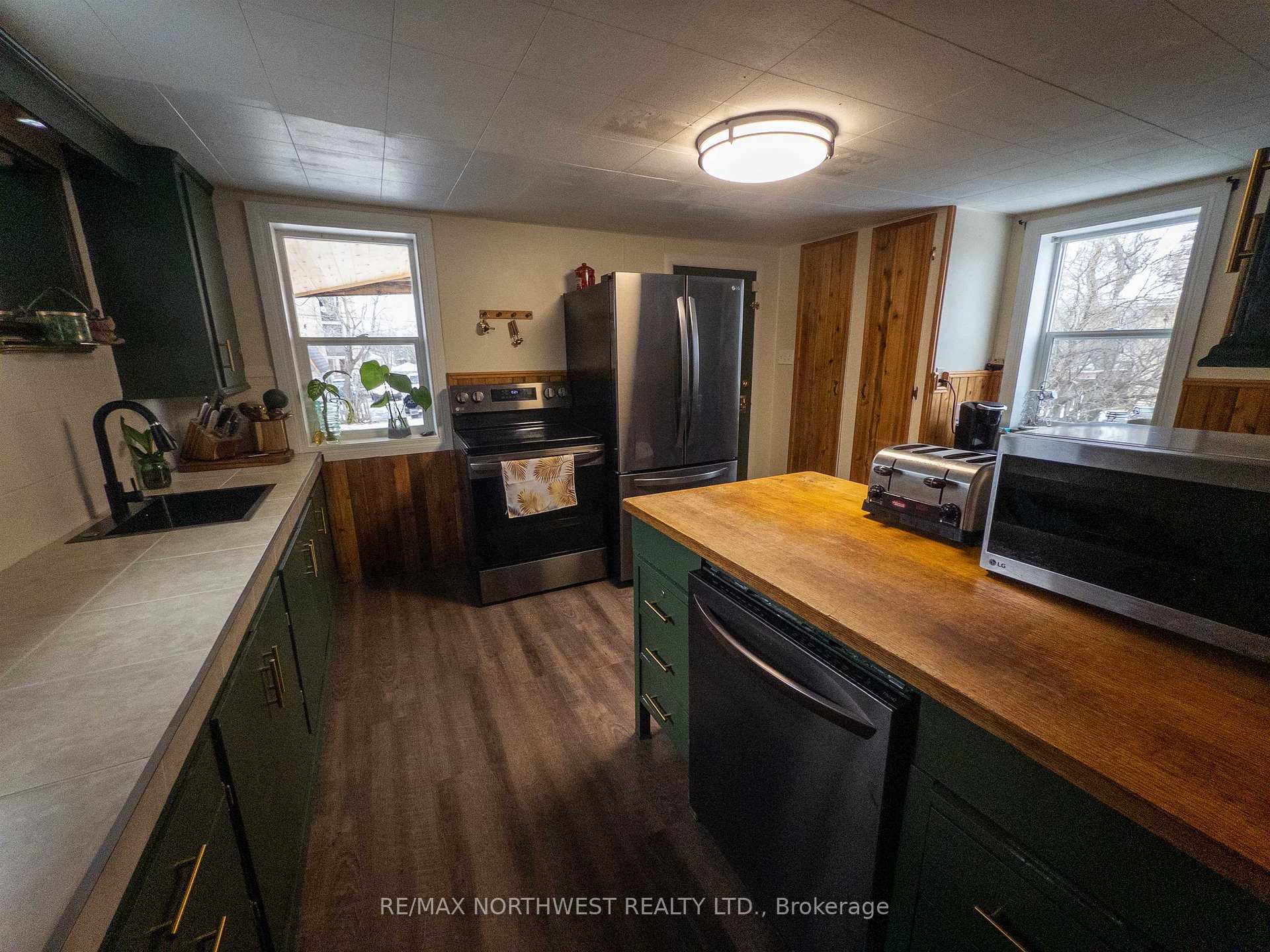 Photo 20 of 522 Third Avenue South, Kenora, Lakeside — HOMEH