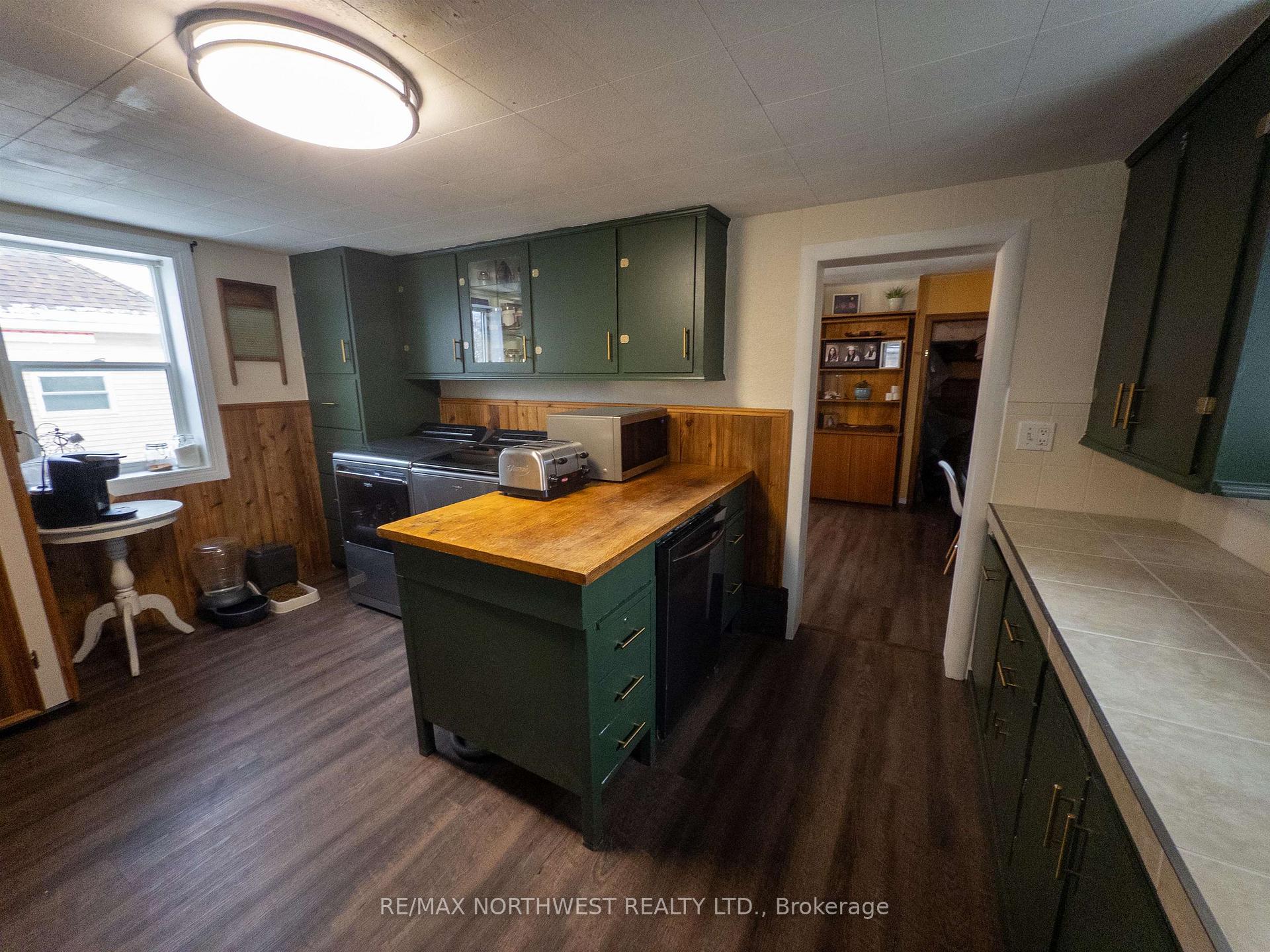 Photo 21 of 522 Third Avenue South, Kenora, Lakeside — HOMEH