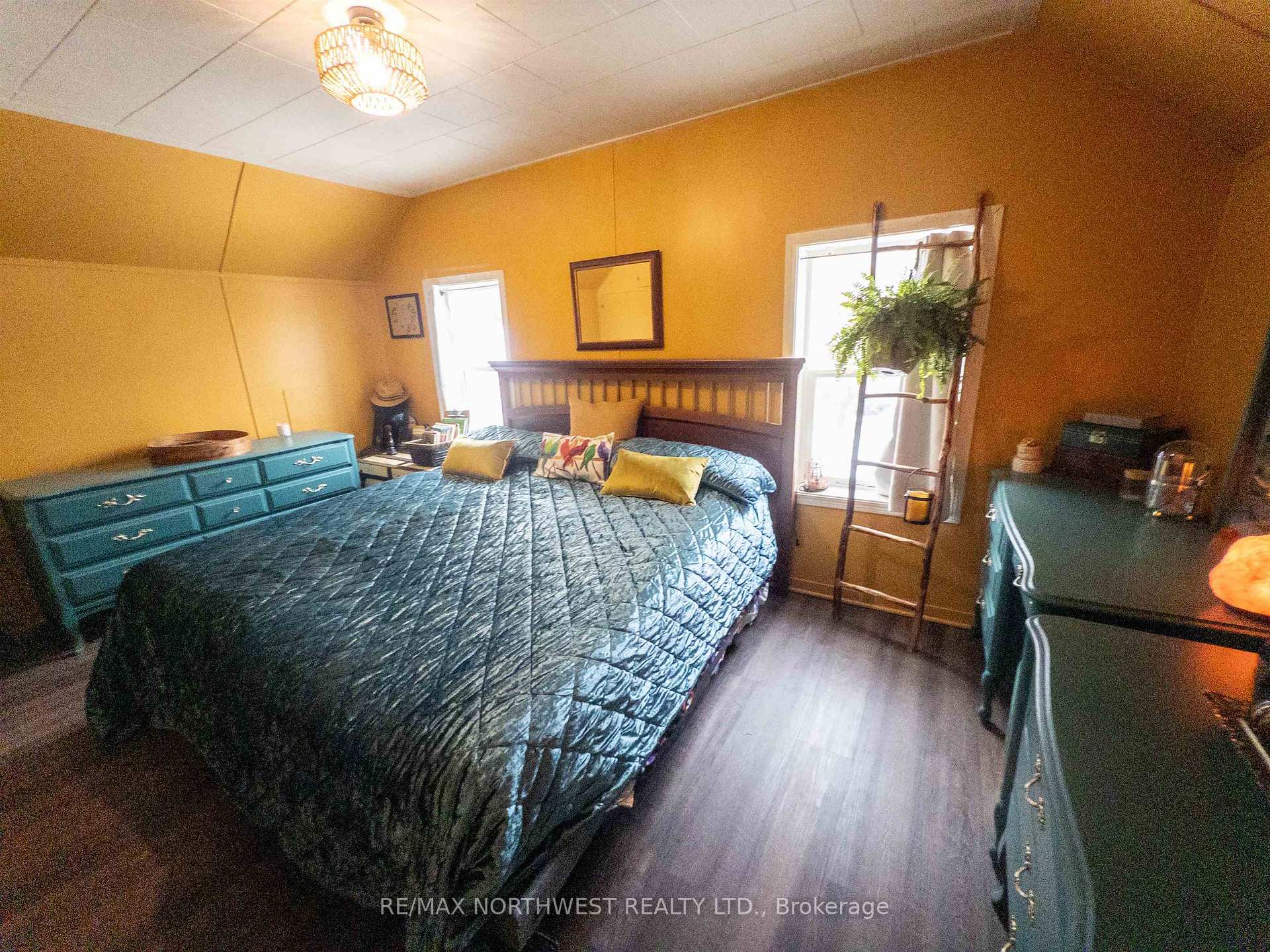 Photo 37 of 522 Third Avenue South, Kenora, Lakeside — HOMEH