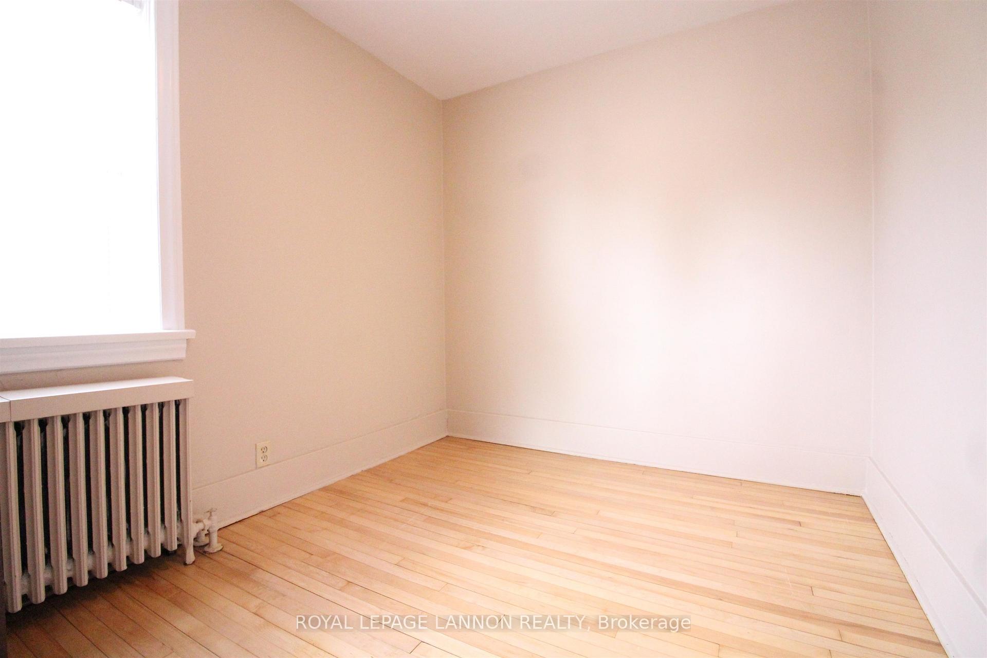 Photo 12 of 50 Ontario Street, Thunder Bay, Court / Cumberland — HOMEH