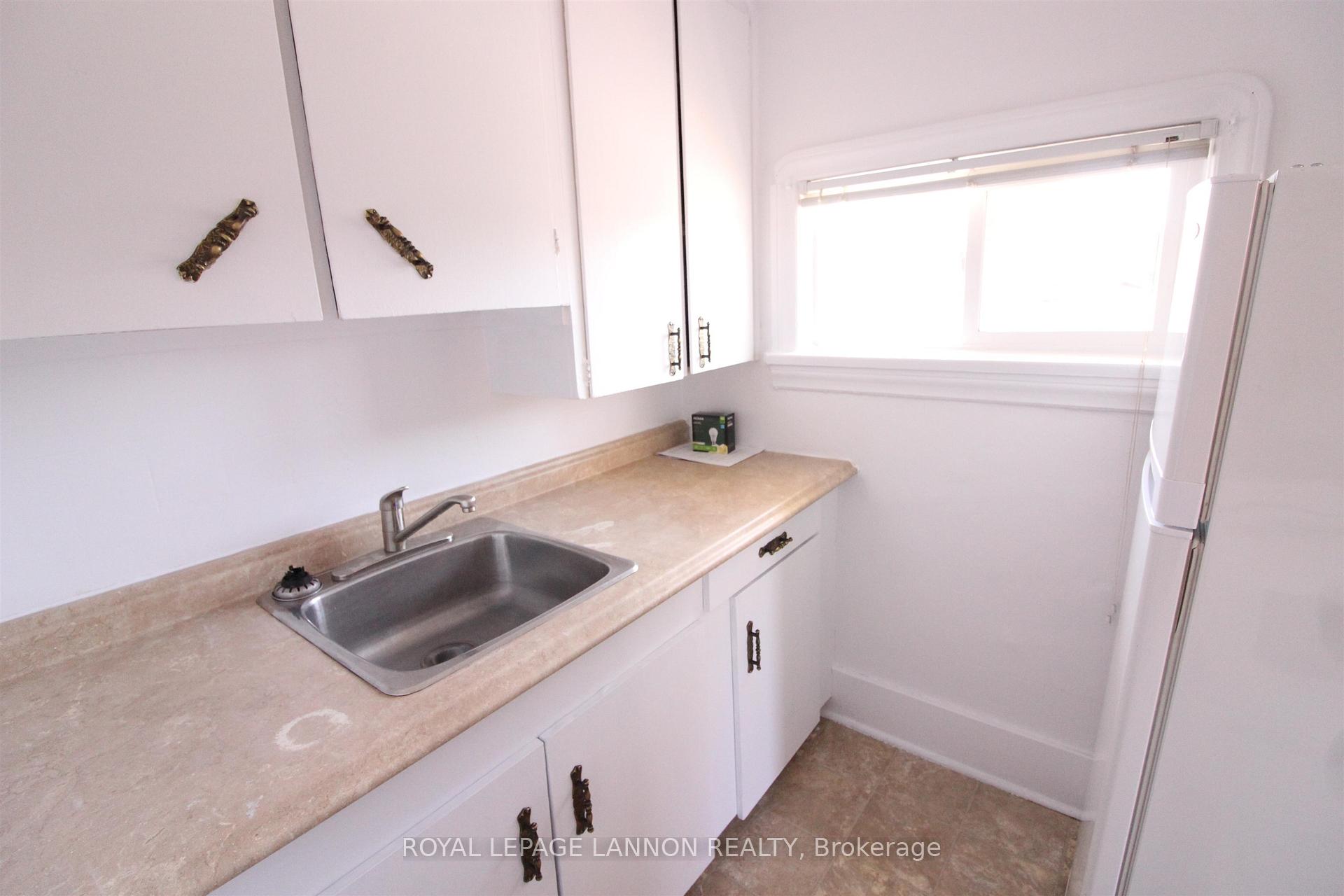 Photo 21 of 50 Ontario Street, Thunder Bay, Court / Cumberland — HOMEH