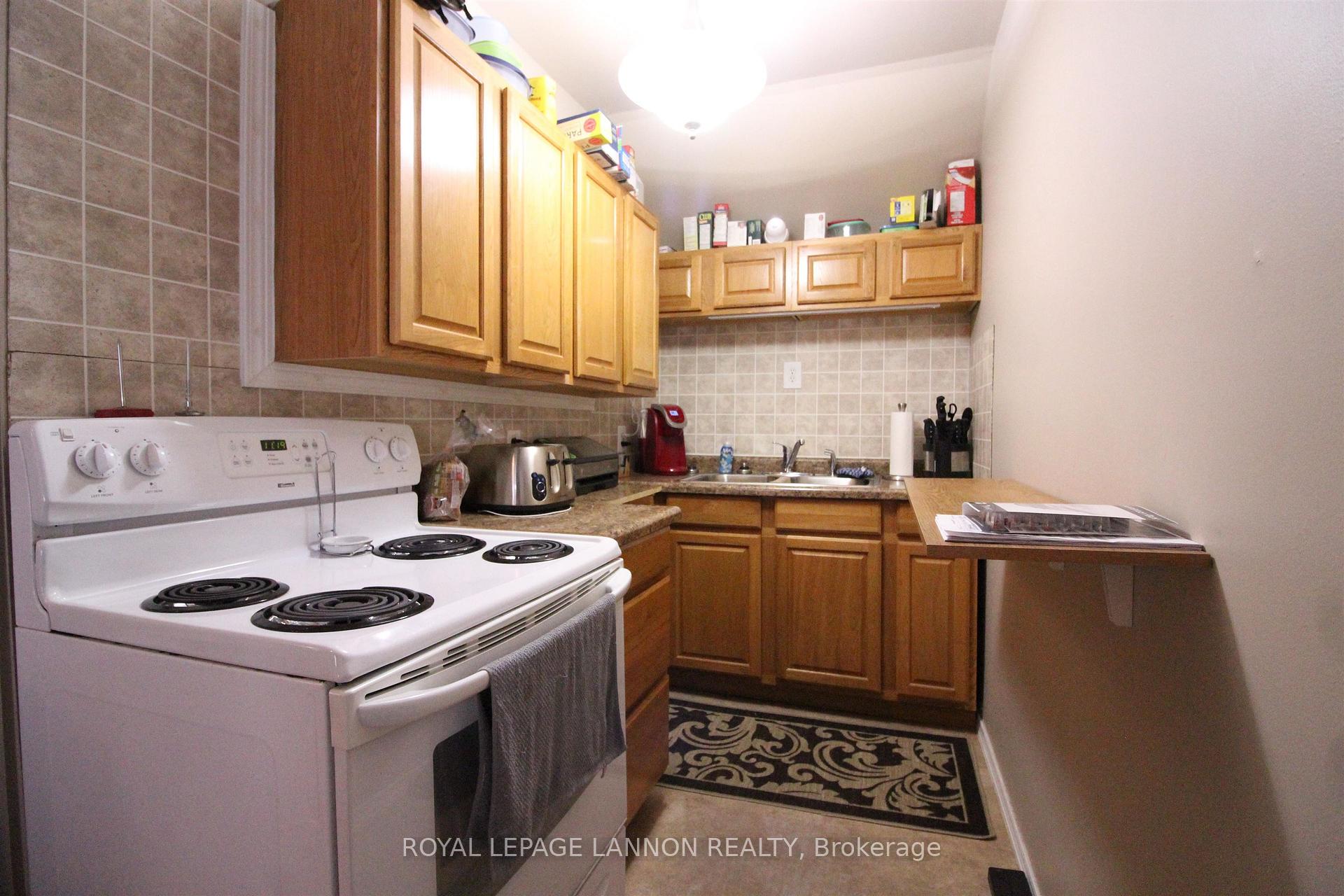 Photo 27 of 50 Ontario Street, Thunder Bay, Court / Cumberland — HOMEH