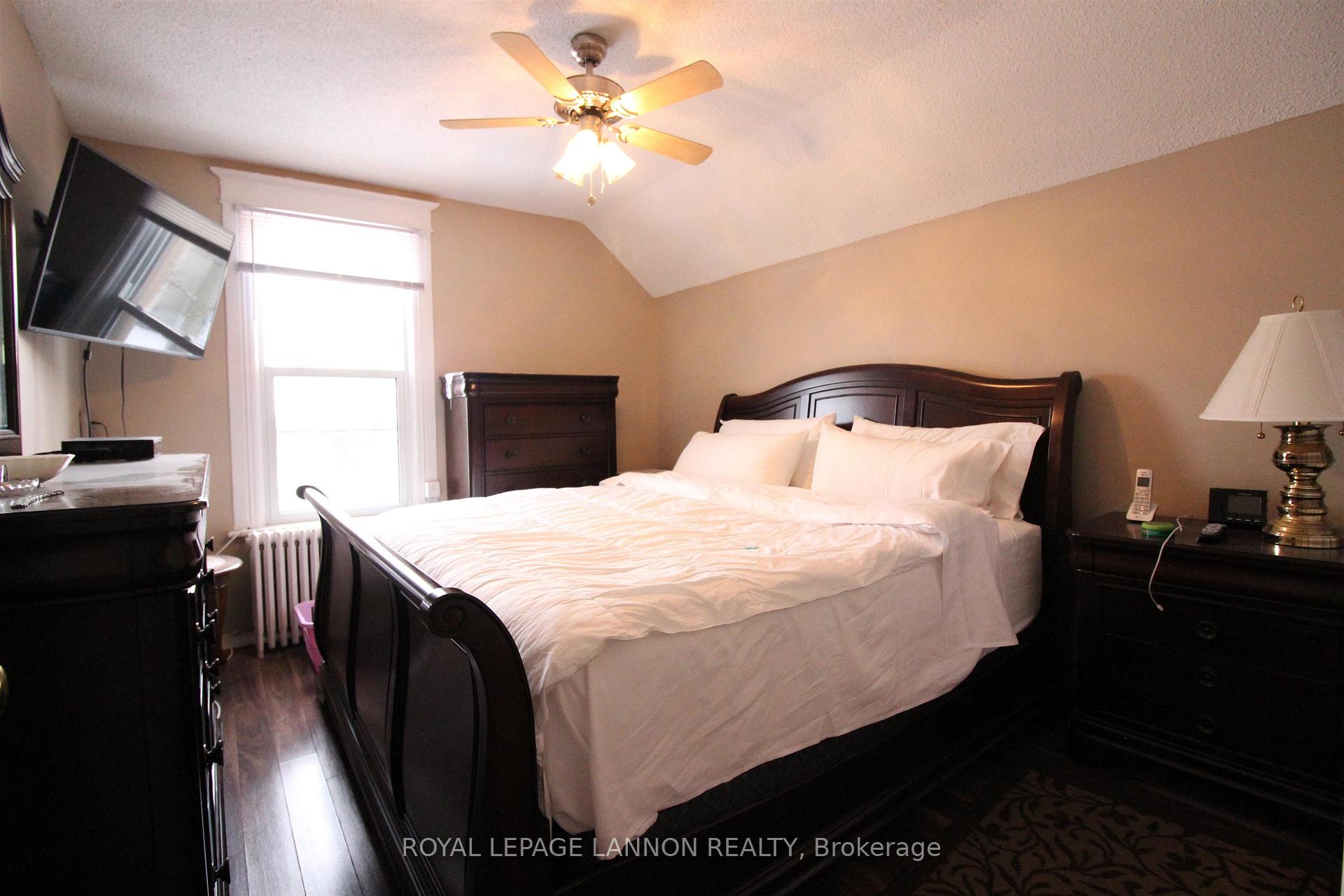 Photo 29 of 50 Ontario Street, Thunder Bay, Court / Cumberland — HOMEH