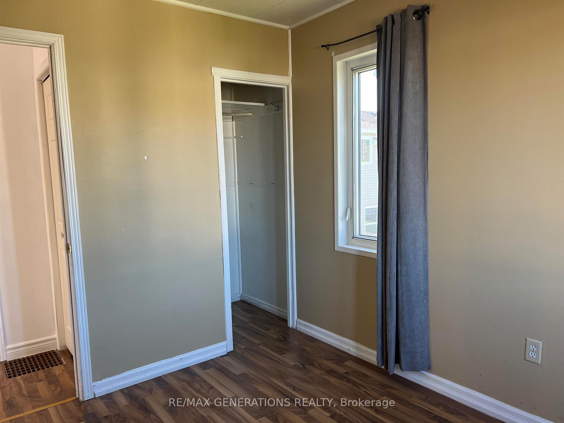 Photo 10 of 10 Howe Street, Marathon — HOMEH