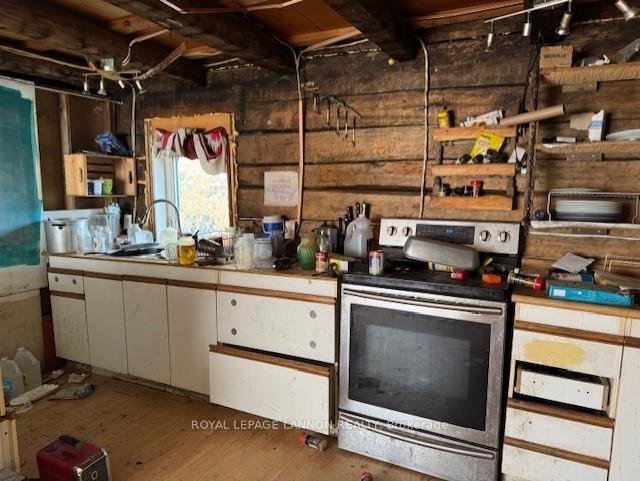 Photo 4 of 128 Old School Road, Thunder Bay Remote Area, Lybster — HOMEH