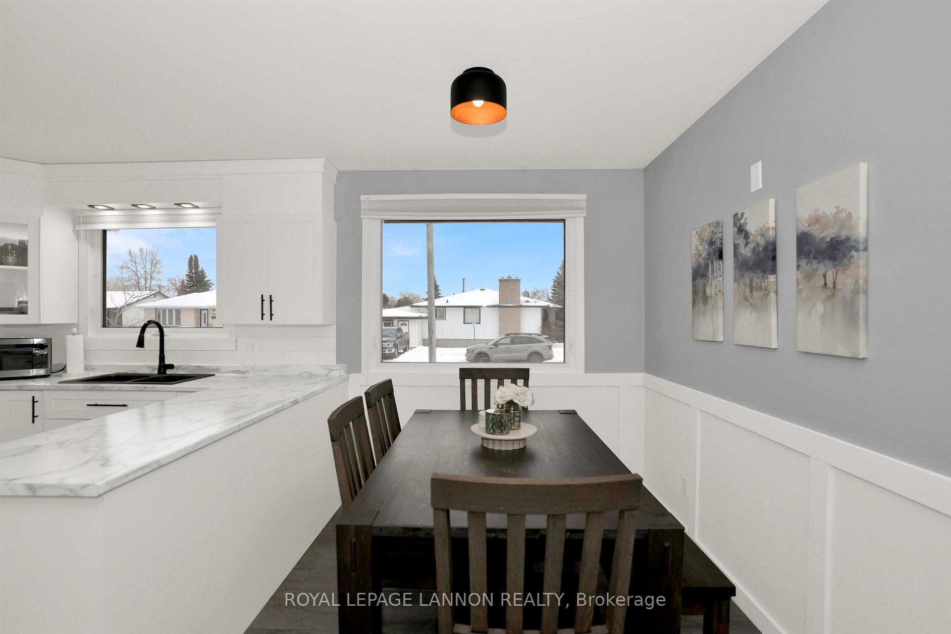 Photo 14 of 582 Dalhousie Drive, Thunder Bay, Northwood Park — HOMEH
