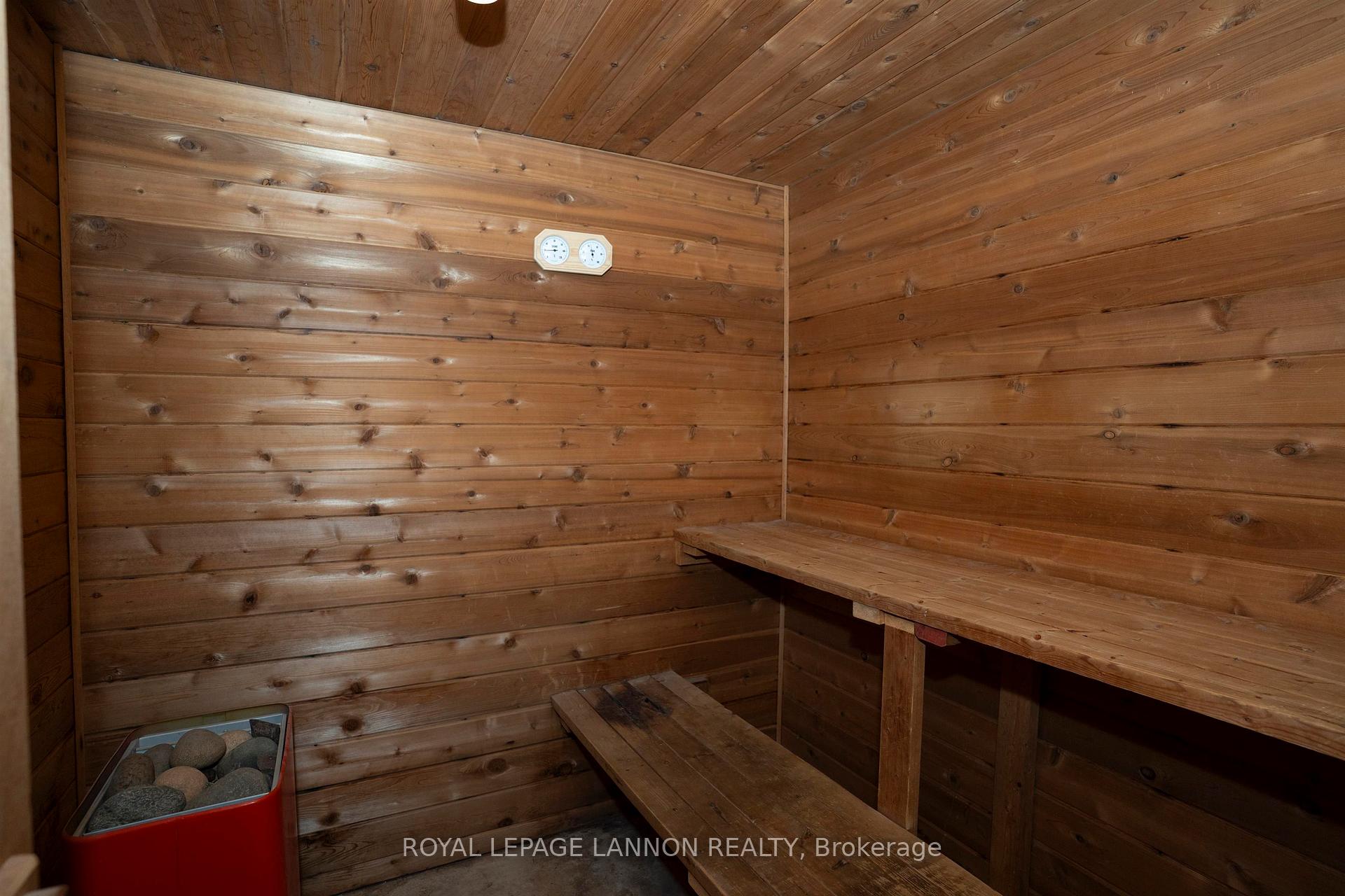 Photo 27 of 582 Dalhousie Drive, Thunder Bay, Northwood Park — HOMEH