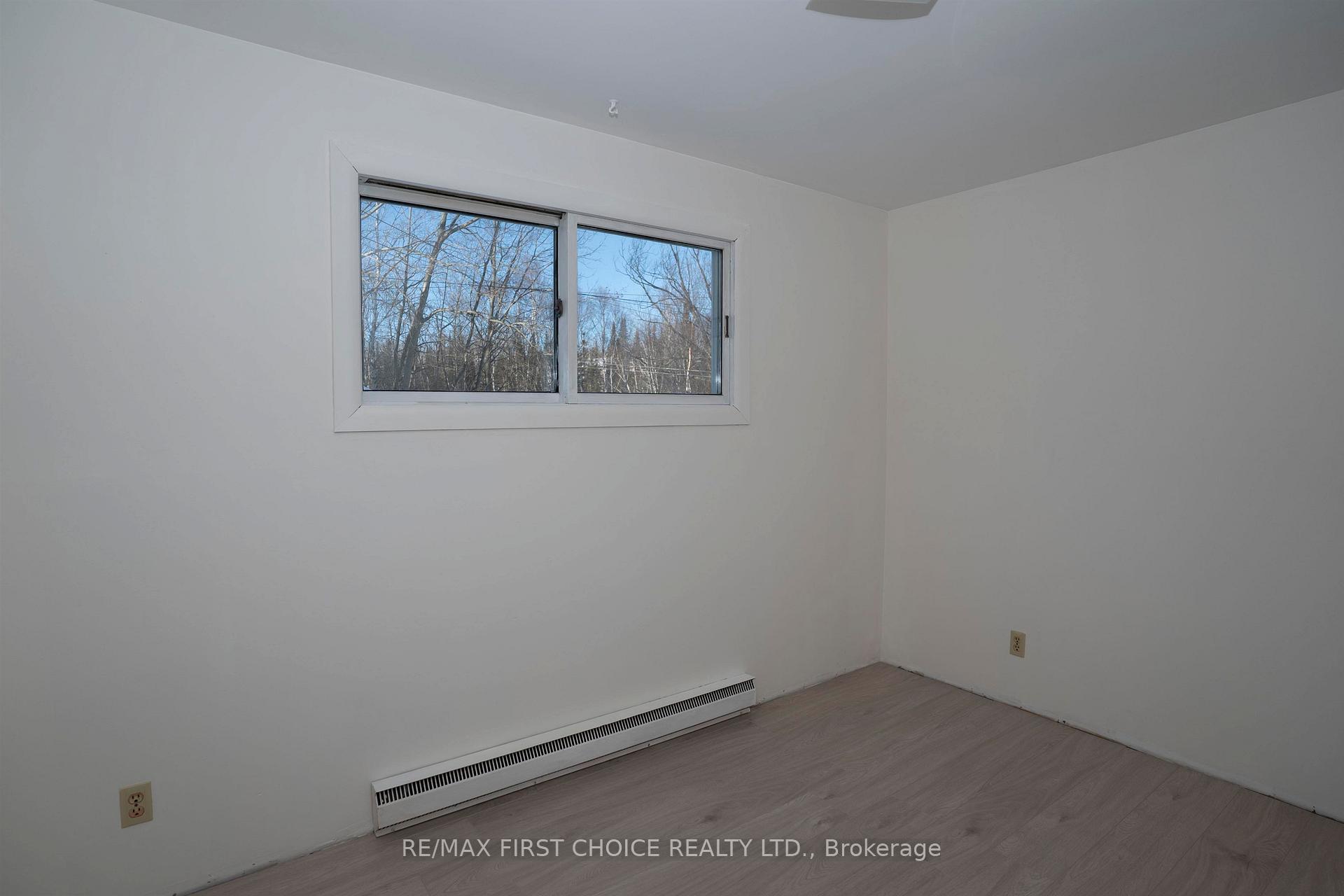 Photo 12 of 137 Huron Crescent, Thunder Bay, Shuniah — HOMEH