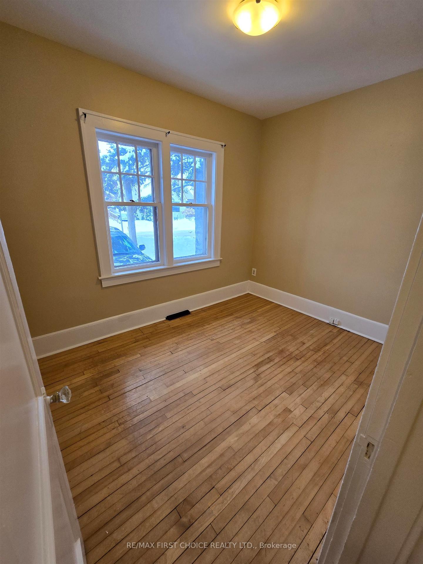 Photo 15 of 439 Syndicate Avenue N, Thunder Bay, McKeller Park — HOMEH