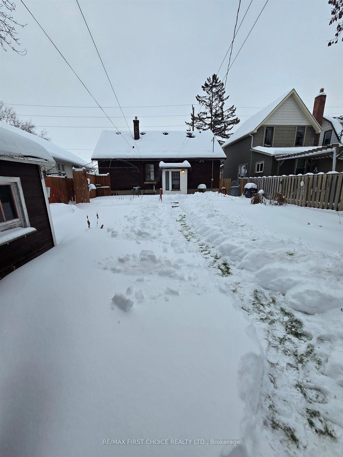 Photo 34 of 439 Syndicate Avenue N, Thunder Bay, McKeller Park — HOMEH