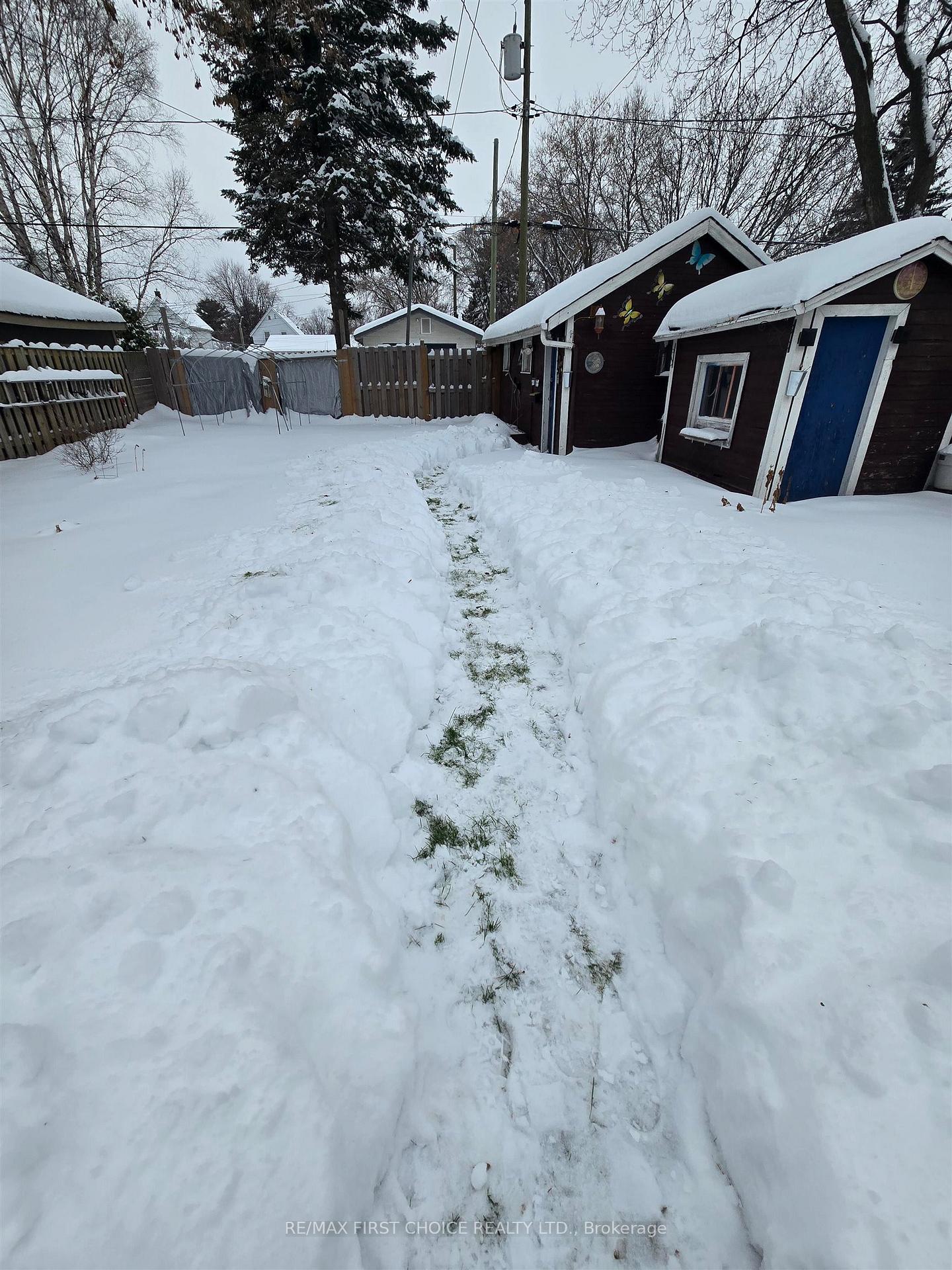 Photo 36 of 439 Syndicate Avenue N, Thunder Bay, McKeller Park — HOMEH