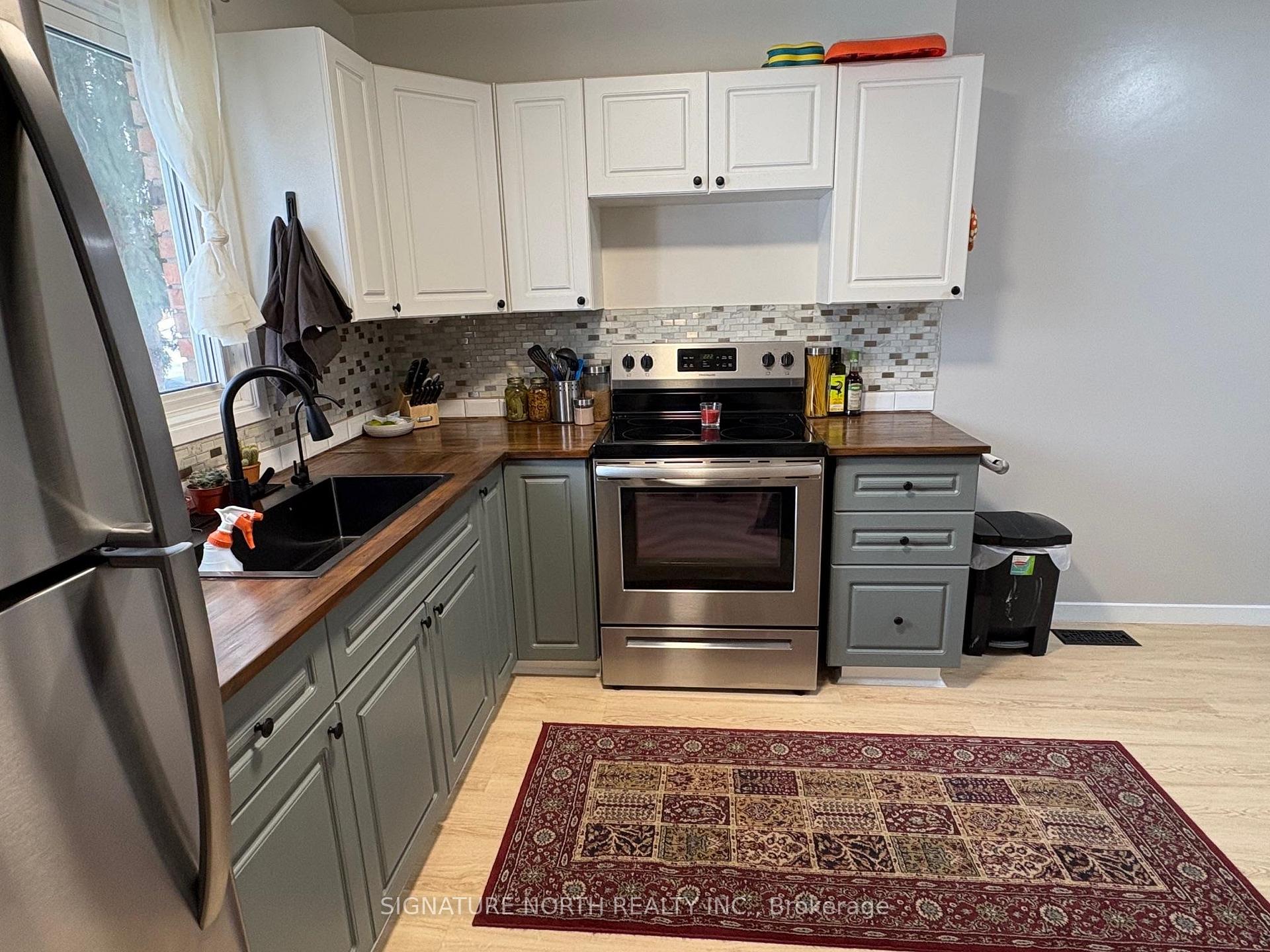 Photo 3 of 376 Wentworth Crescent, Thunder Bay, County Park — HOMEH
