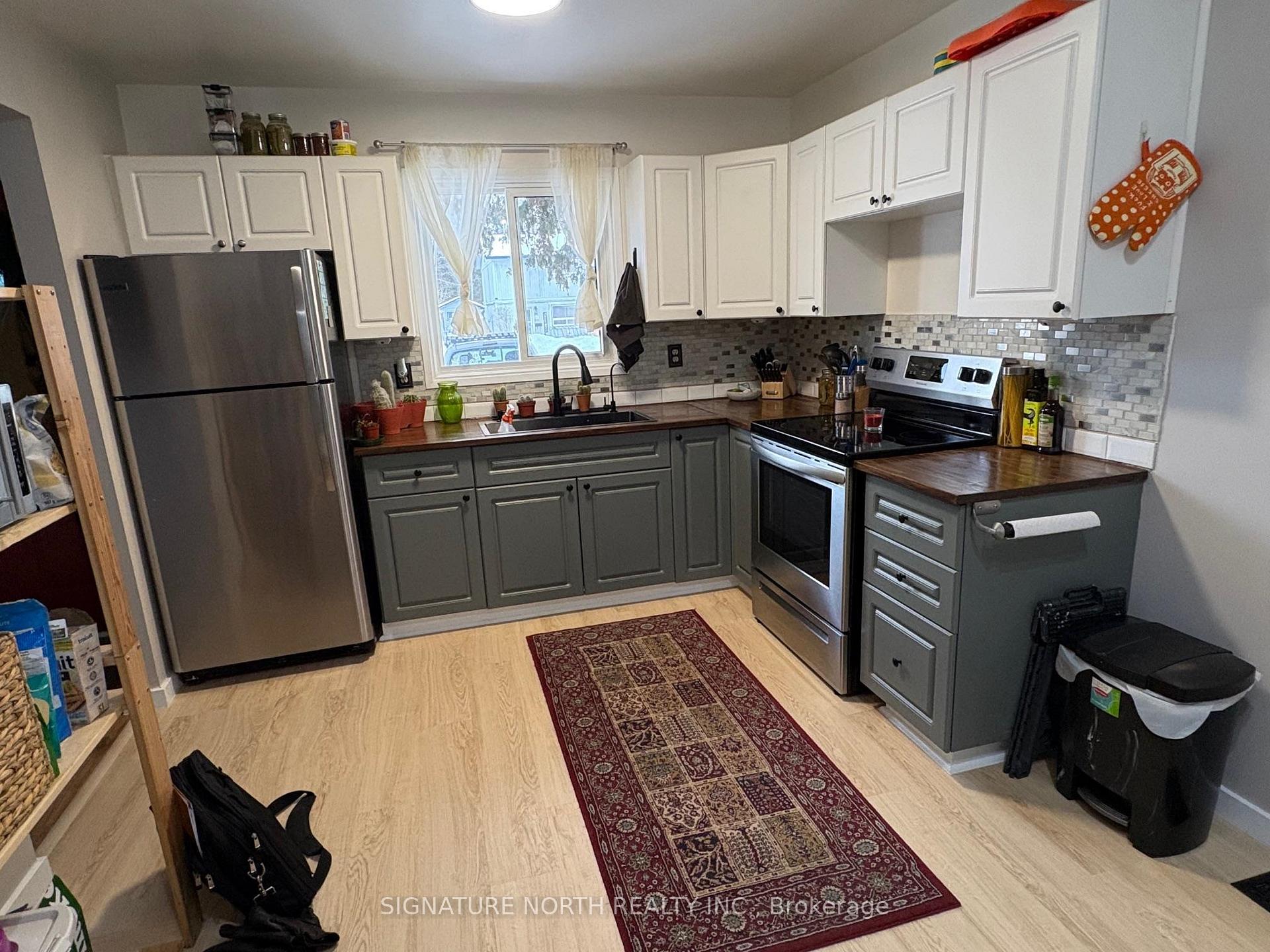 Photo 6 of 376 Wentworth Crescent, Thunder Bay, County Park — HOMEH