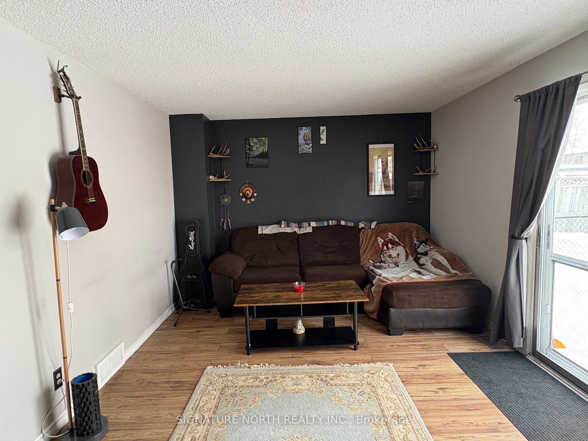 Photo 7 of 376 Wentworth Crescent, Thunder Bay, County Park — HOMEH