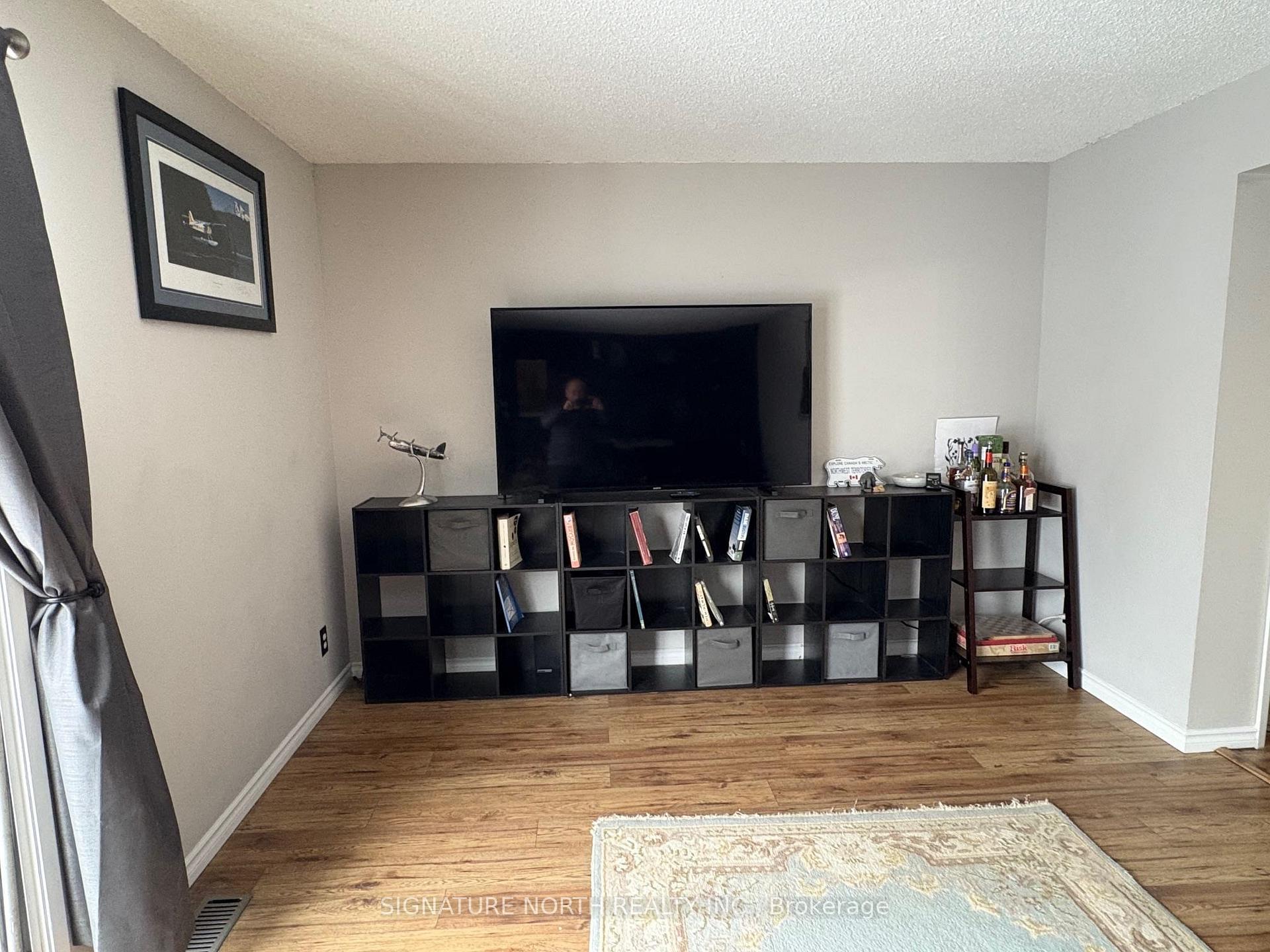 Photo 12 of 376 Wentworth Crescent, Thunder Bay, County Park — HOMEH