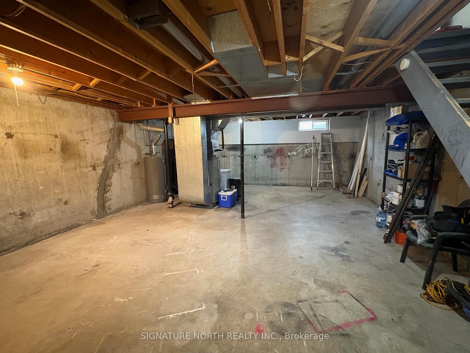 Photo 23 of 376 Wentworth Crescent, Thunder Bay, County Park — HOMEH