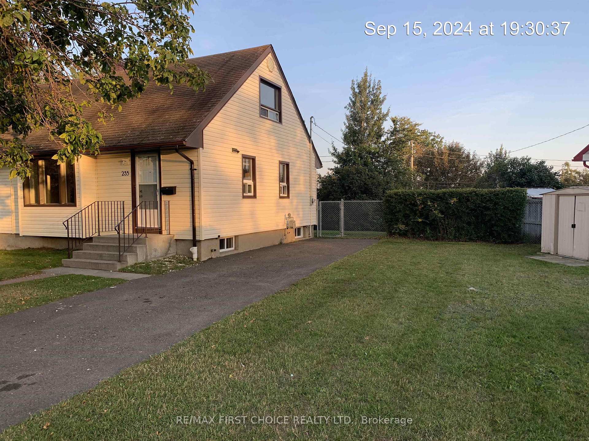 Photo 14 of 235 Strathcona Avenue, Thunder Bay, Current River — HOMEH