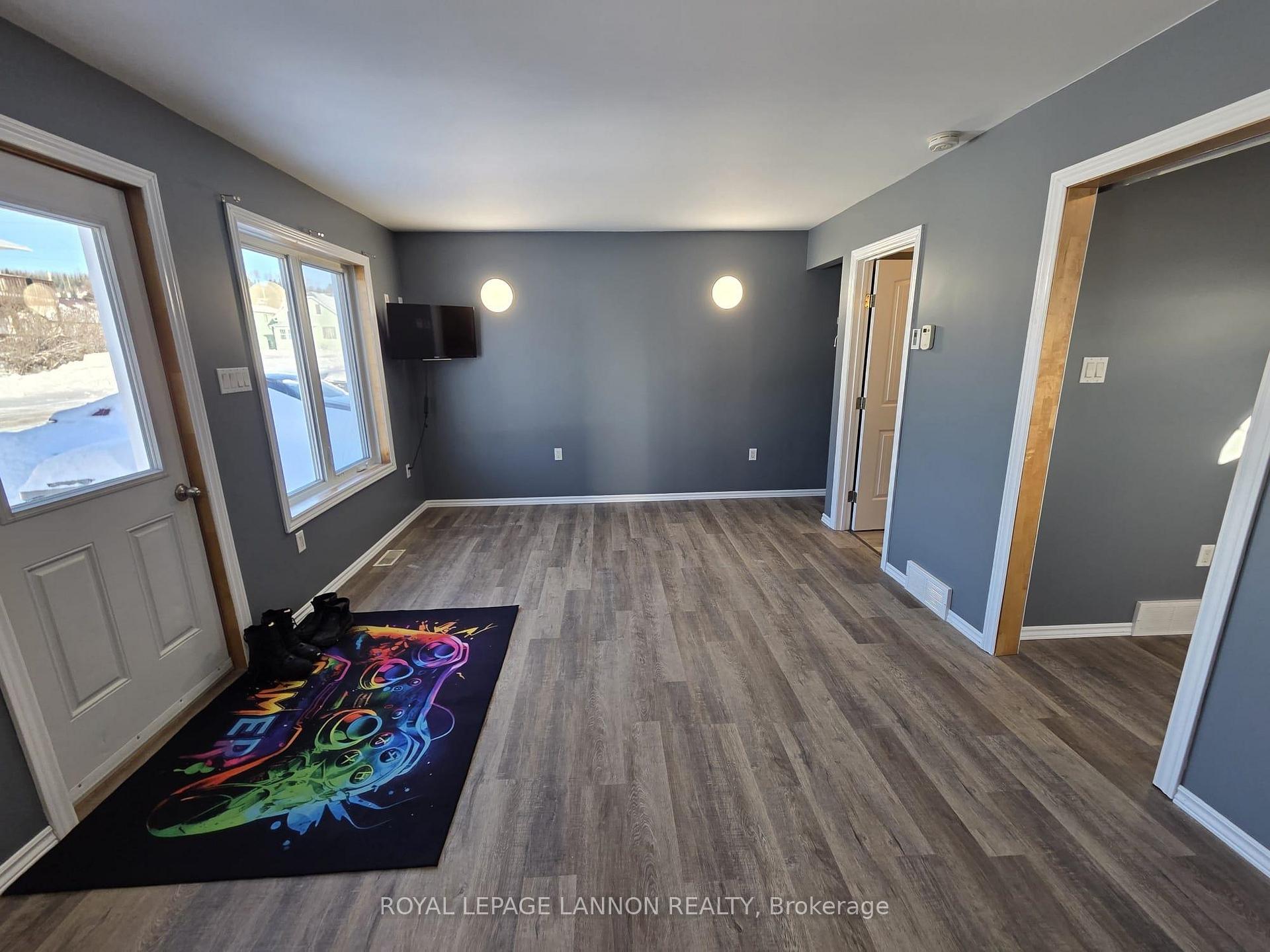 Photo 7 of 132 Fifth Street S, Nipigon — HOMEH