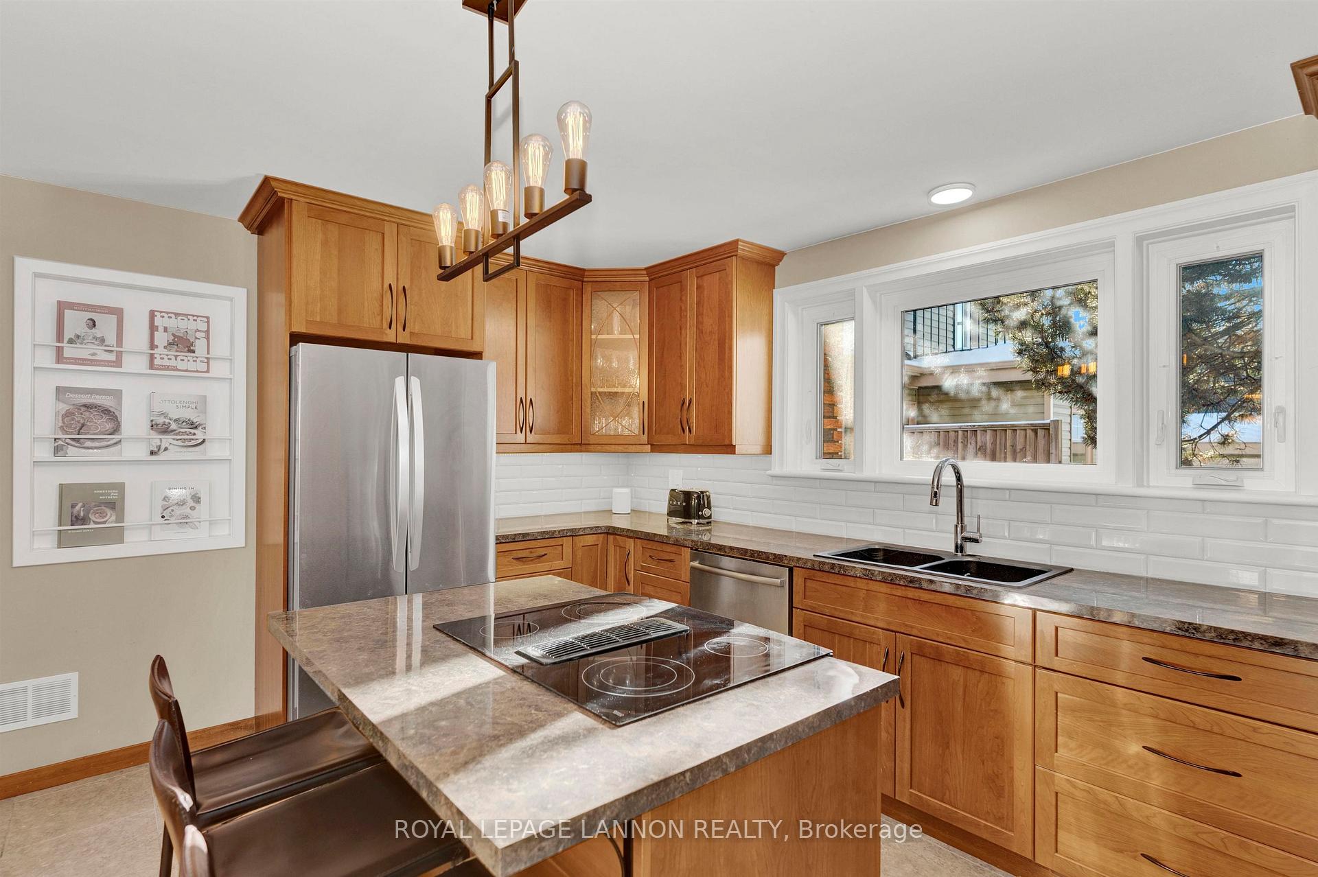 Photo 13 of 76 Hill Street, Thunder Bay, Mariday Heights — HOMEH