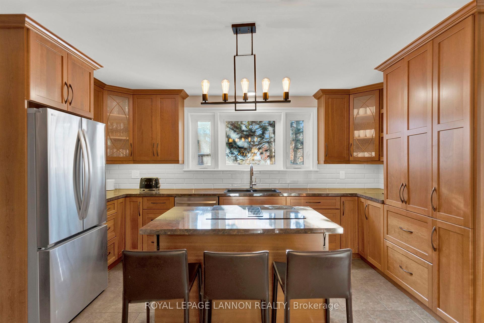 Photo 15 of 76 Hill Street, Thunder Bay, Mariday Heights — HOMEH