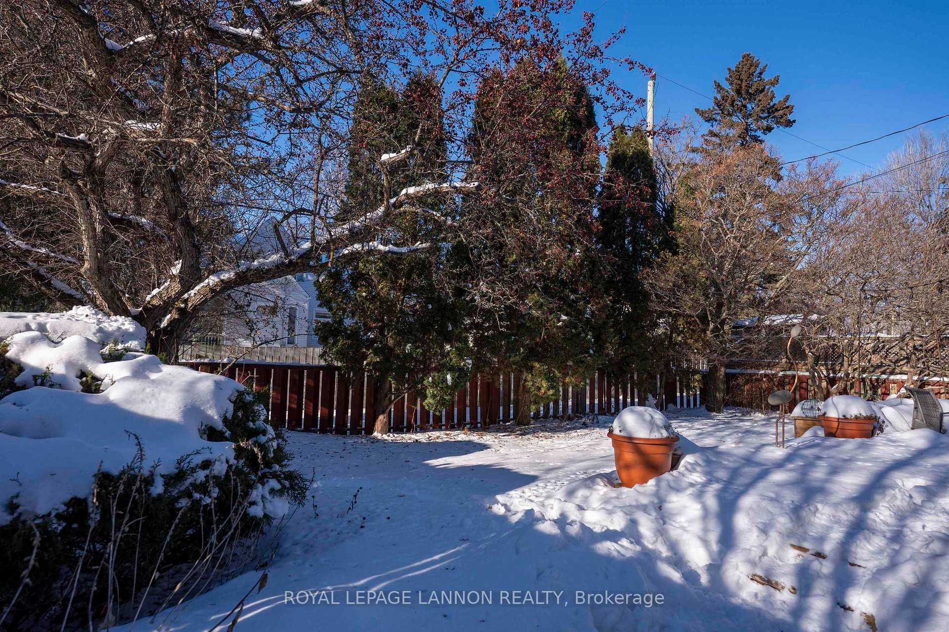 Photo 37 of 76 Hill Street, Thunder Bay, Mariday Heights — HOMEH