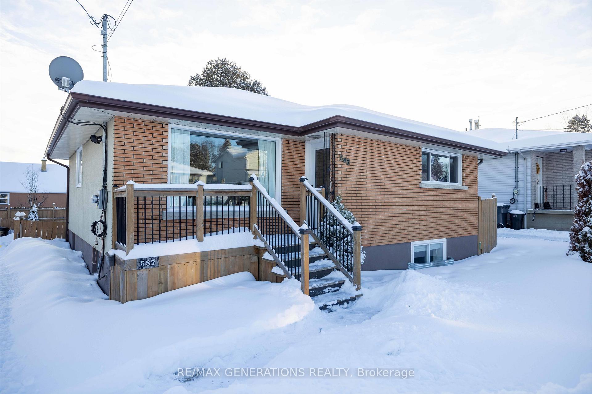 Photo 1 of 587 Faircrest Street, Thunder Bay, West End — HOMEH