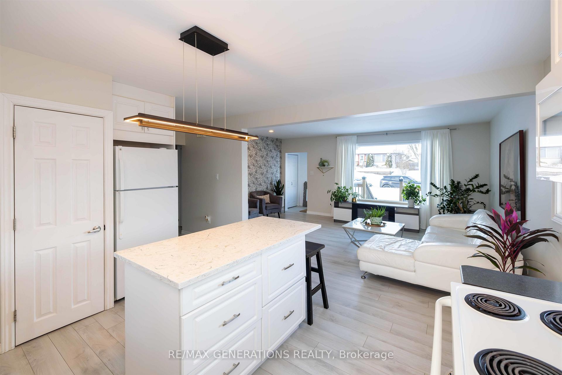 Photo 13 of 587 Faircrest Street, Thunder Bay, West End — HOMEH