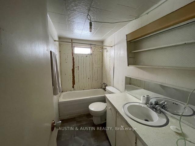 Photo 6 of 11 Pine Crescent, Dryden, Government Road — HOMEH