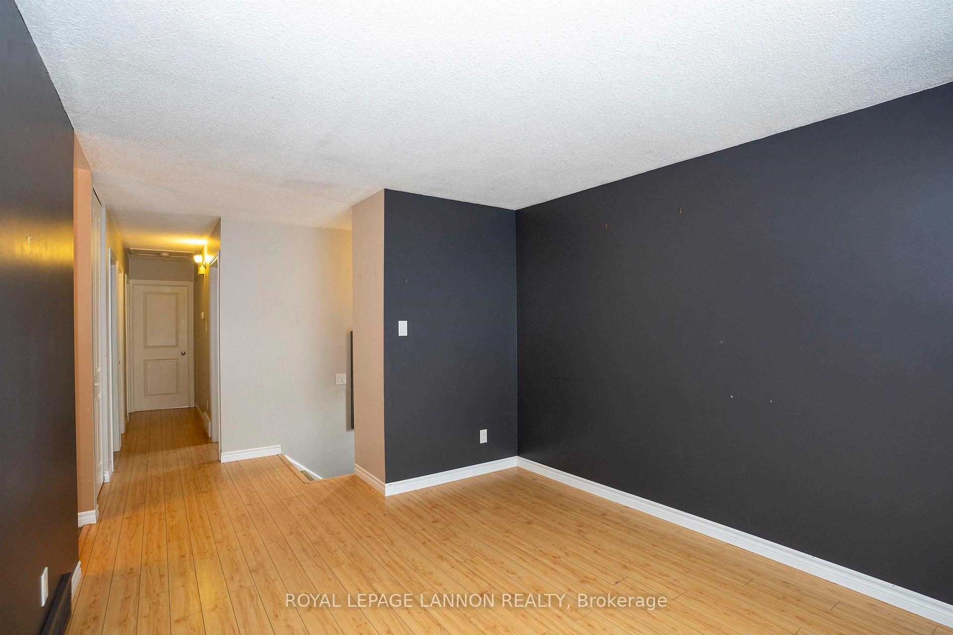 Photo 2 of 487 Simon Fraser Drive, Thunder Bay, Northwood Park — HOMEH