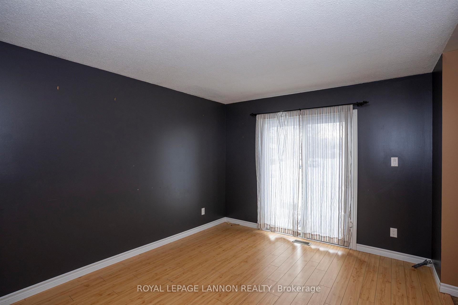 Photo 5 of 487 Simon Fraser Drive, Thunder Bay, Northwood Park — HOMEH