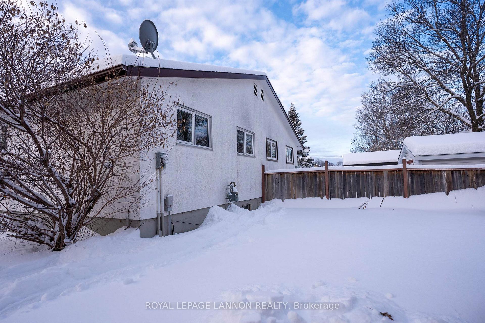 Photo 25 of 487 Simon Fraser Drive, Thunder Bay, Northwood Park — HOMEH
