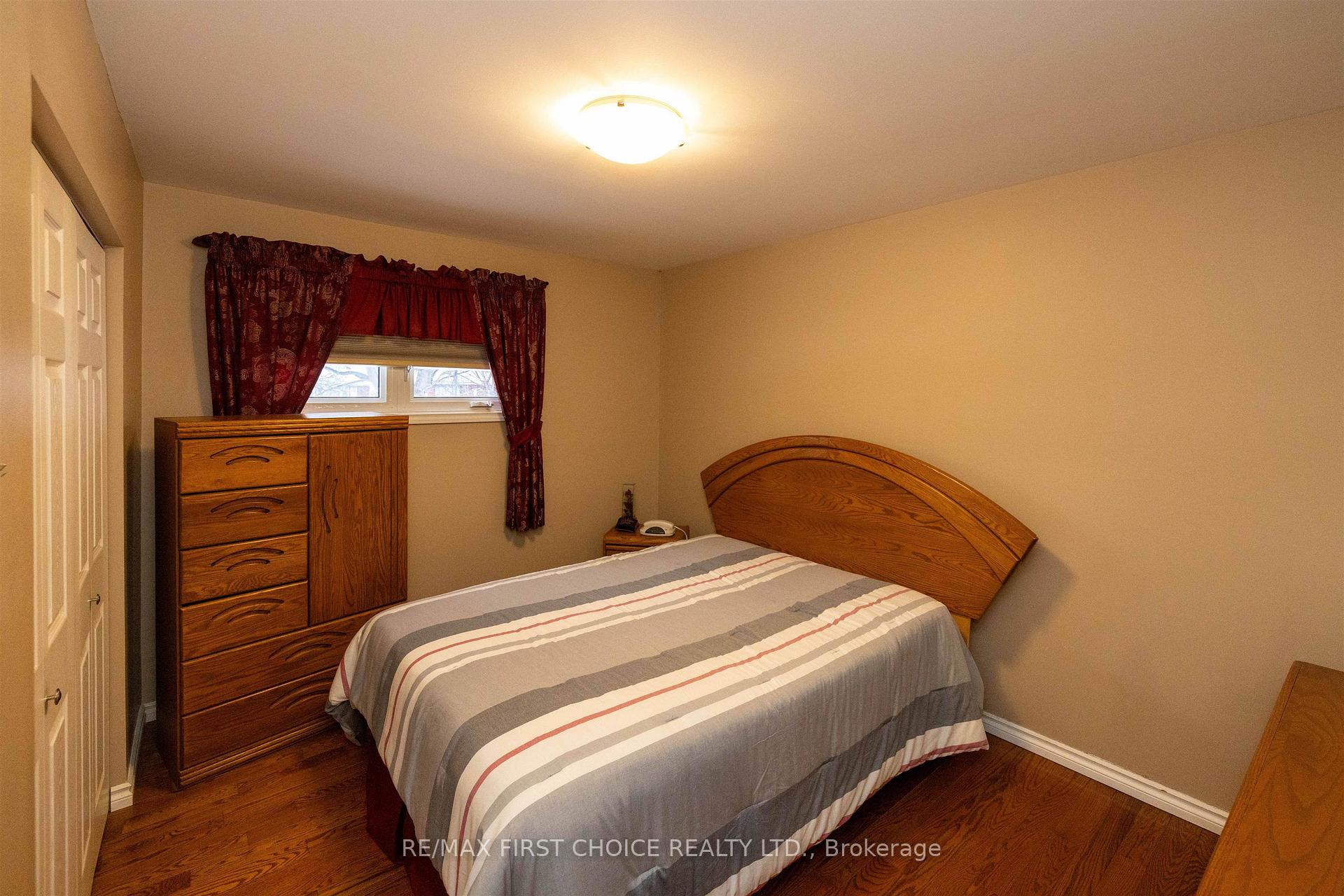 Photo 11 of 423 Westbury Crescent, Thunder Bay, Northwood Park — HOMEH