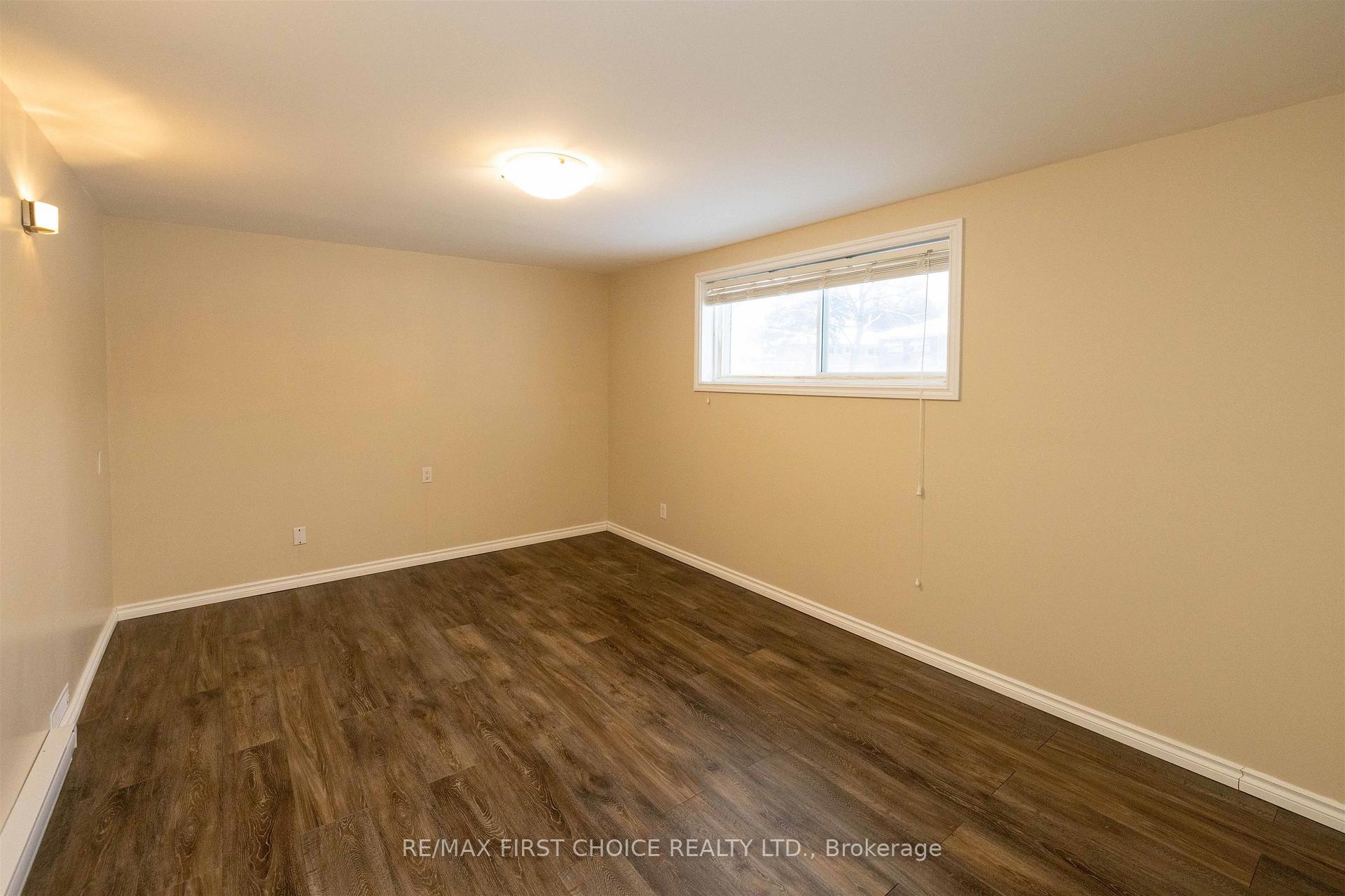 Photo 20 of 423 Westbury Crescent, Thunder Bay, Northwood Park — HOMEH