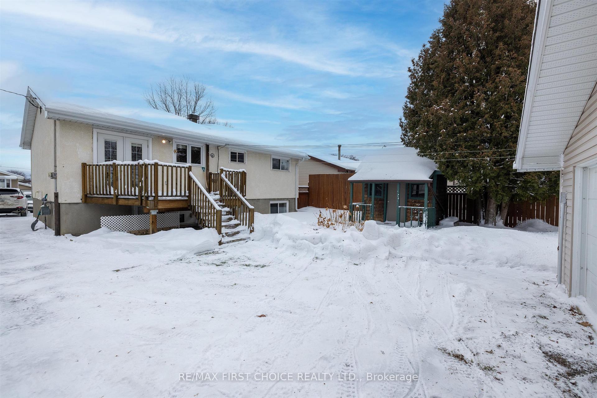 Photo 24 of 423 Westbury Crescent, Thunder Bay, Northwood Park — HOMEH
