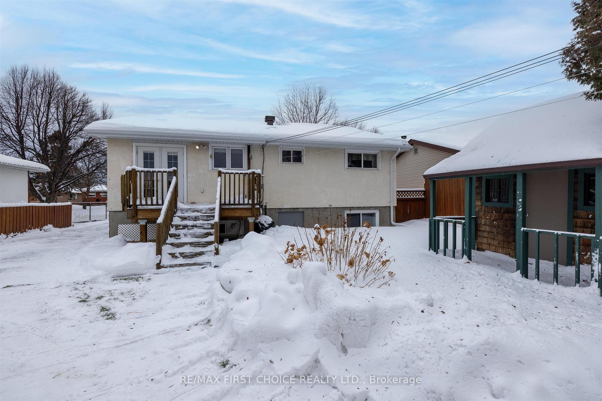 Photo 25 of 423 Westbury Crescent, Thunder Bay, Northwood Park — HOMEH
