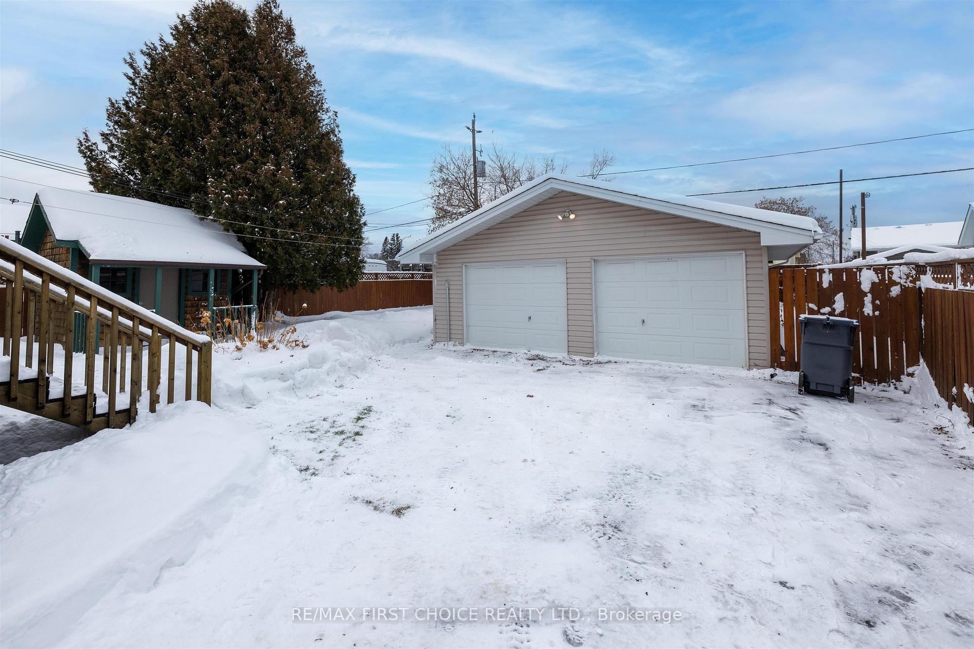 Photo 26 of 423 Westbury Crescent, Thunder Bay, Northwood Park — HOMEH