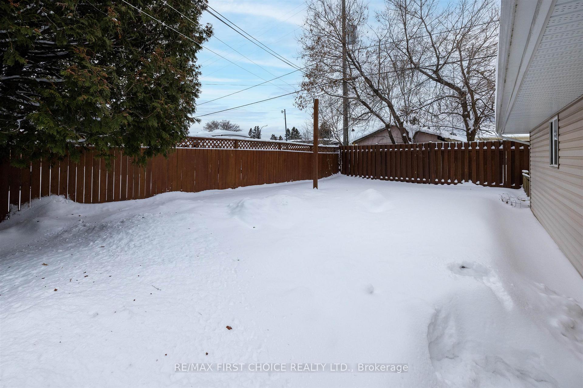 Photo 28 of 423 Westbury Crescent, Thunder Bay, Northwood Park — HOMEH