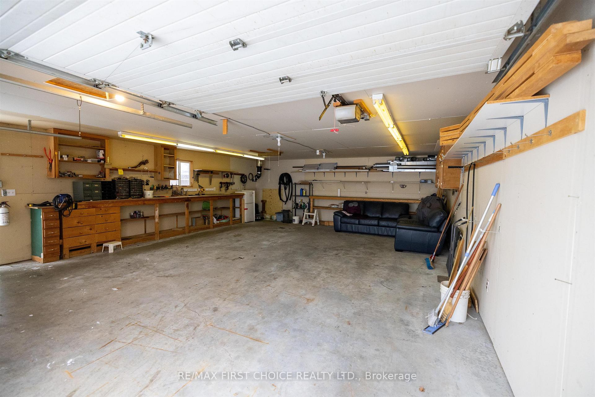 Photo 29 of 423 Westbury Crescent, Thunder Bay, Northwood Park — HOMEH