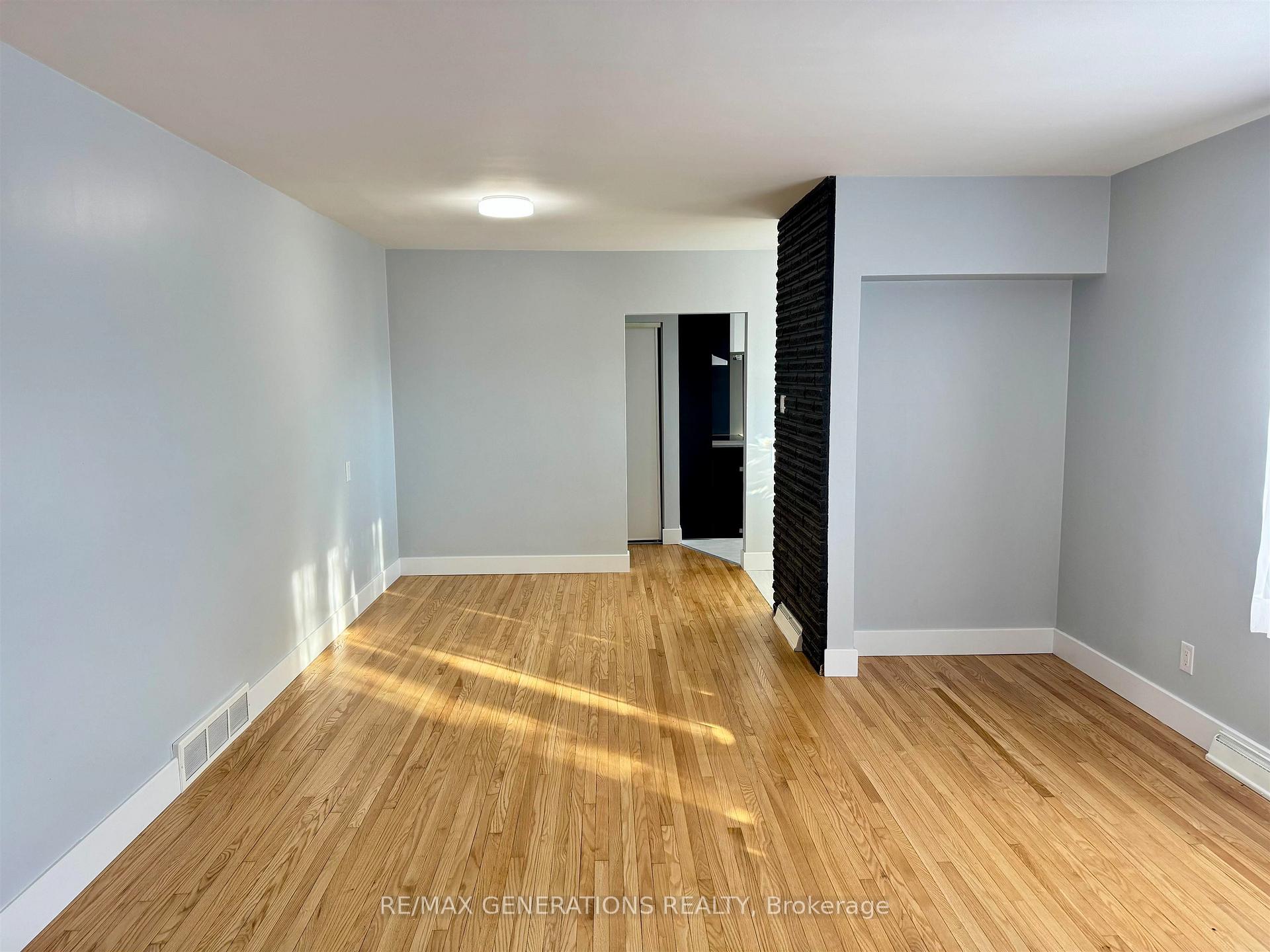 Photo 11 of 100 Robinson Drive, Thunder Bay, Grandview — HOMEH