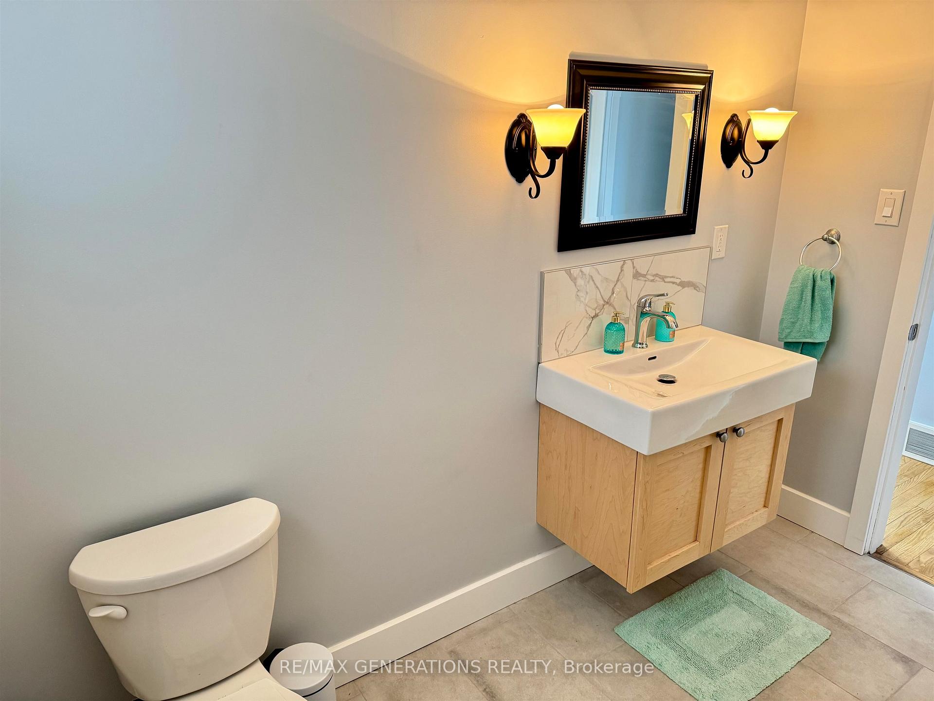 Photo 14 of 100 Robinson Drive, Thunder Bay, Grandview — HOMEH