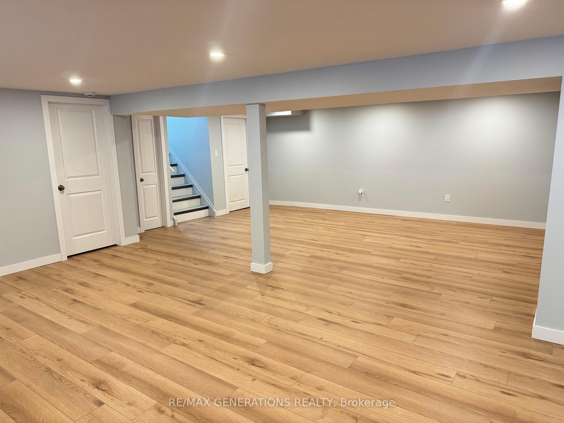 Photo 24 of 100 Robinson Drive, Thunder Bay, Grandview — HOMEH