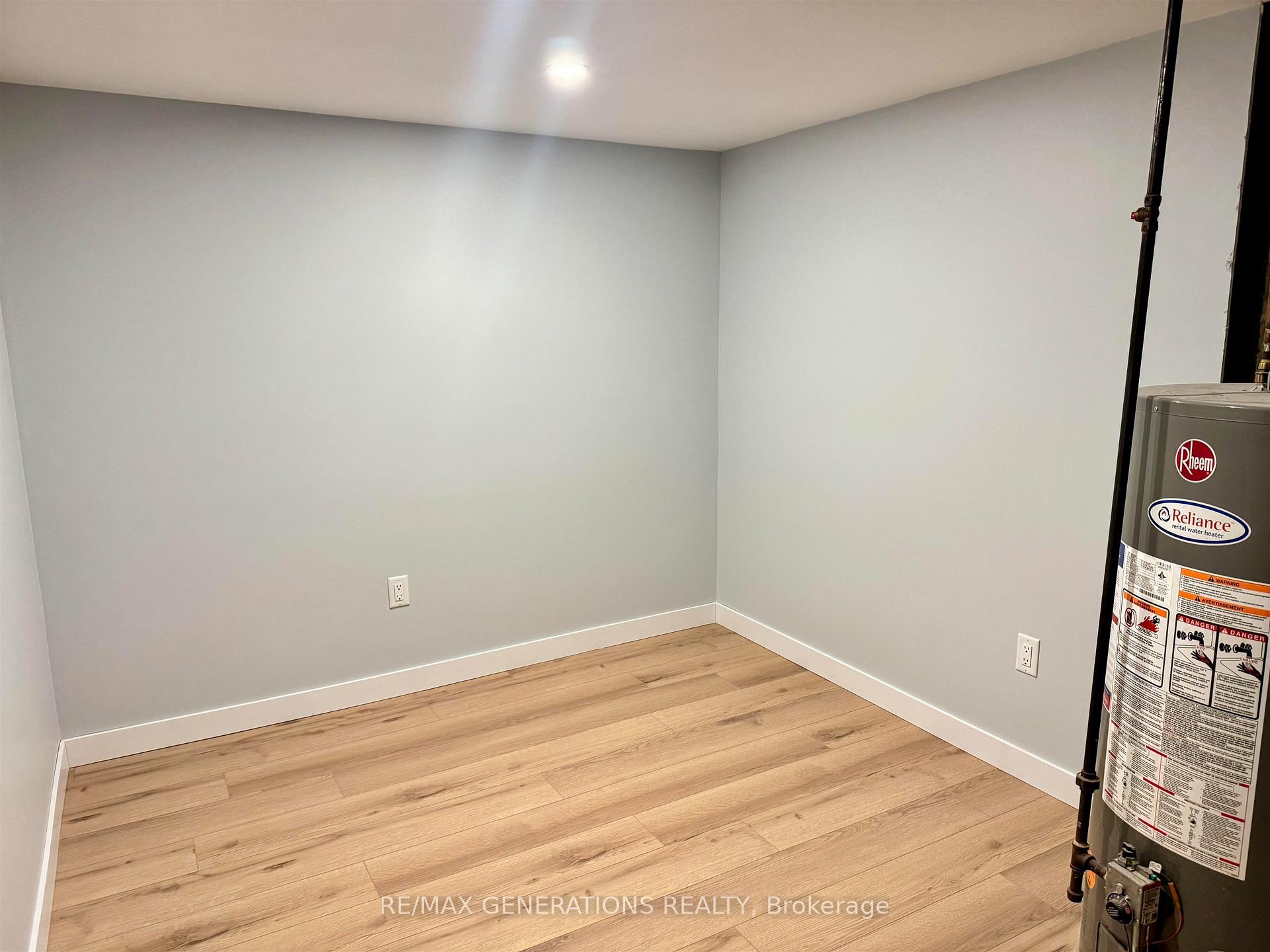 Photo 35 of 100 Robinson Drive, Thunder Bay, Grandview — HOMEH