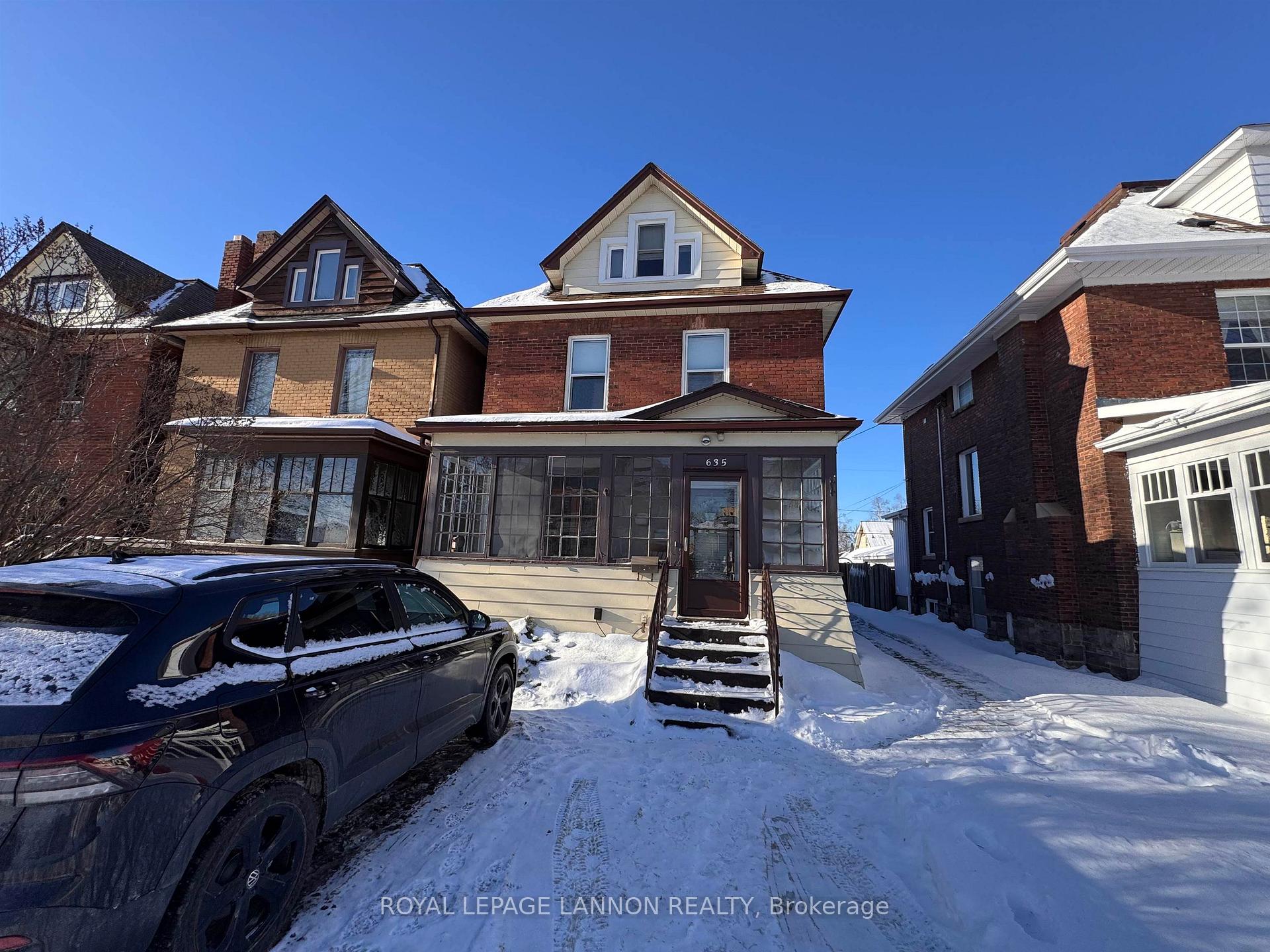 Photo 2 of 635 Catherine St. S. S, Thunder Bay, Hyde Park — HOMEH